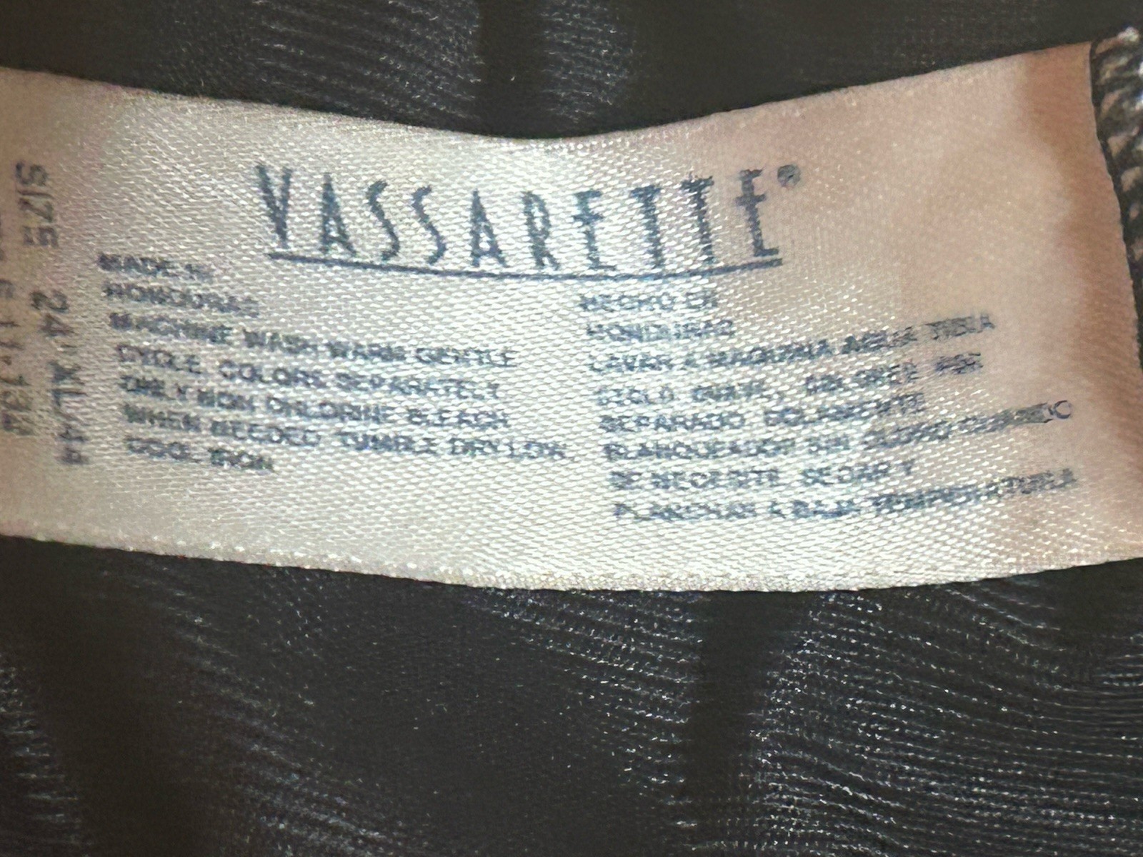 VASSARETTE Black Nylon Half Slip Size 24&Prime; XL/44 Style 11-132
