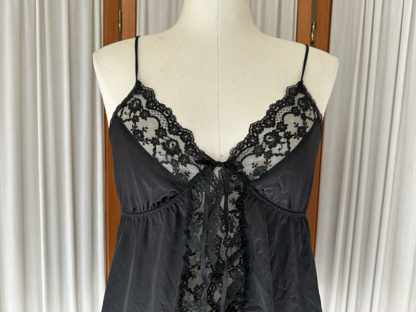 VTG Flair Frilly Front Tie Closure Lingerie Top Black Cami Teddy Sexy Nightie