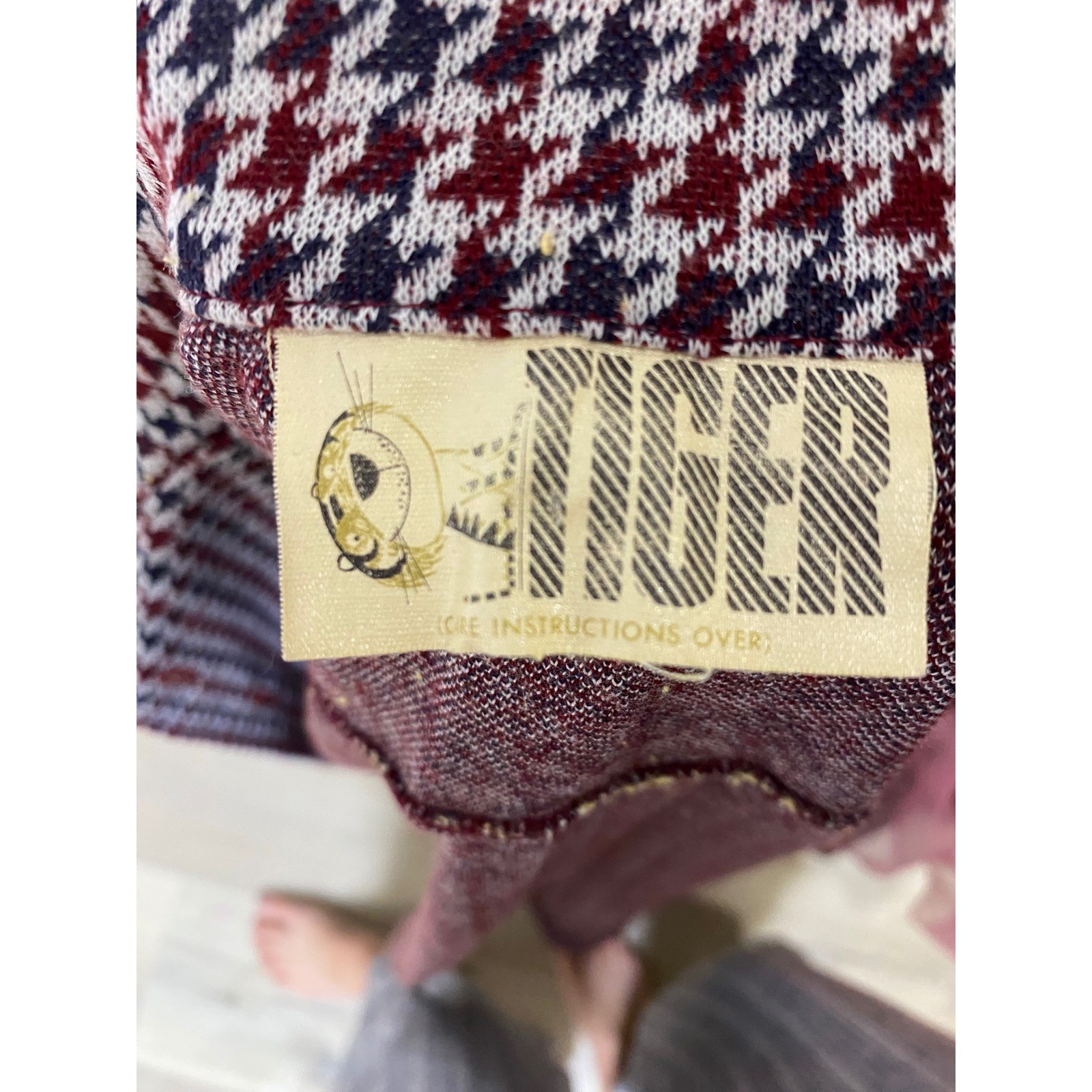 Vintage Tiger 1970s Houndstooth Knit Jacket Red White Blue Button Up Blazer