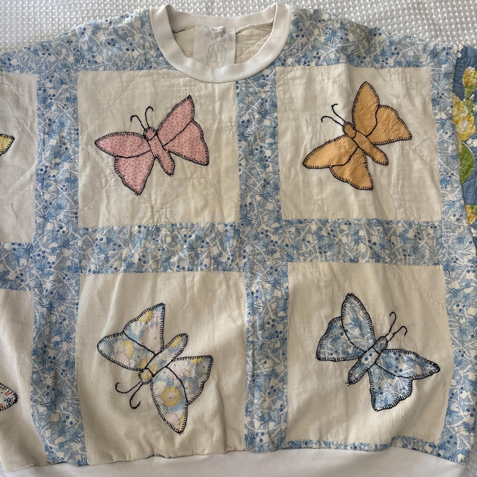 VTG Hand Quilted Patchwork Fabric Butterfly Floral Pullover Sweater Pastels M/L