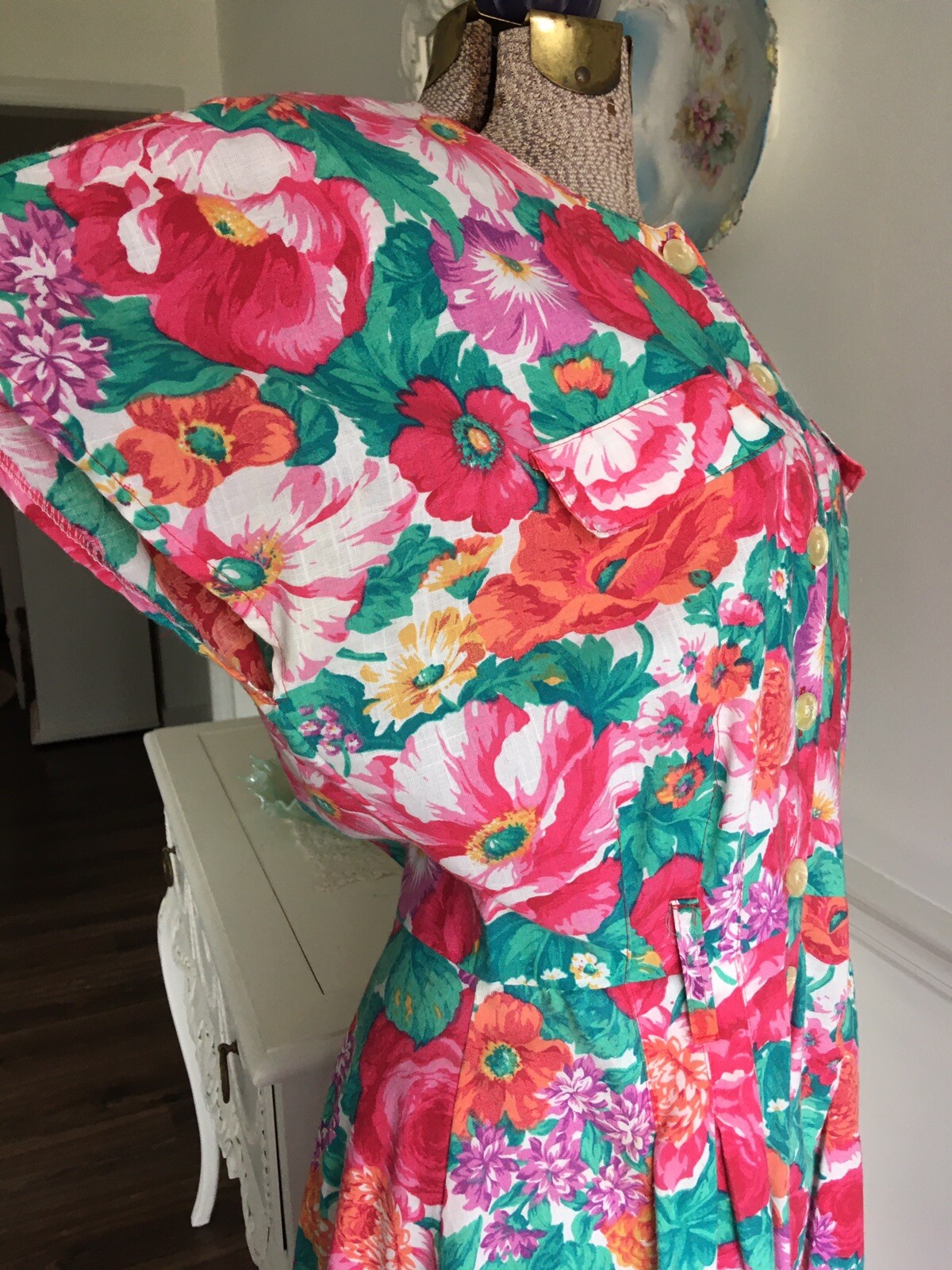 Vintage Stuart Alan 1980s 90’s BOLD FLORAL Bouquet Shirt DRESS 1940’s Flare MIDI