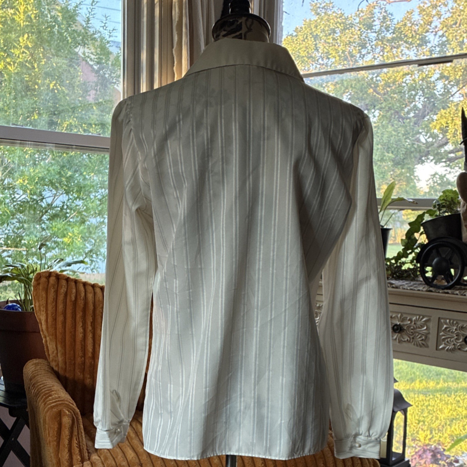 Paris Station Ivory White Striped Button Front Long Sleeve Shirt Size M Vintage