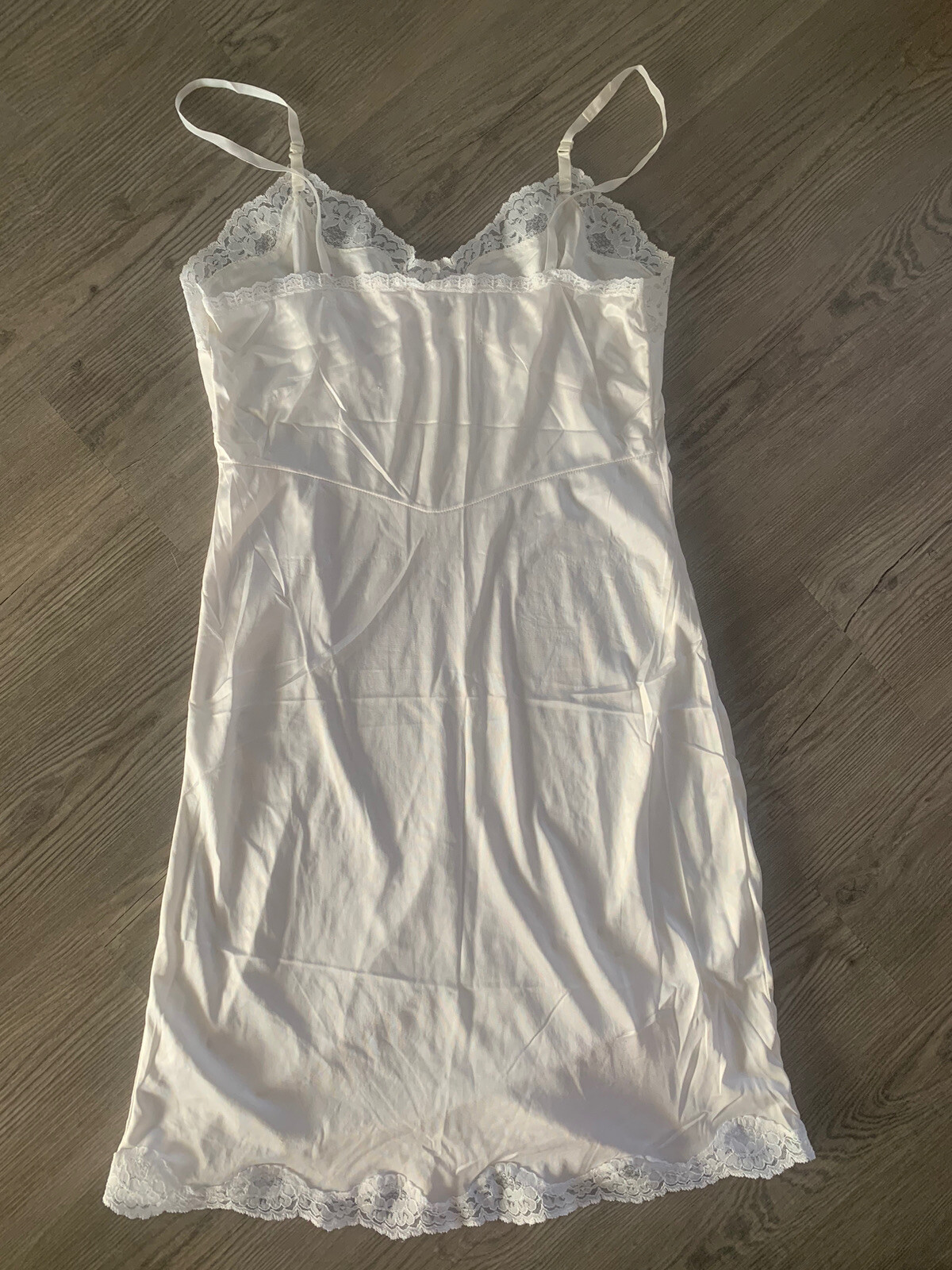 Vintage 80s Nylon Lace Full Slip Ivory 34 Small Unbranded Gathered Cups Lovely!