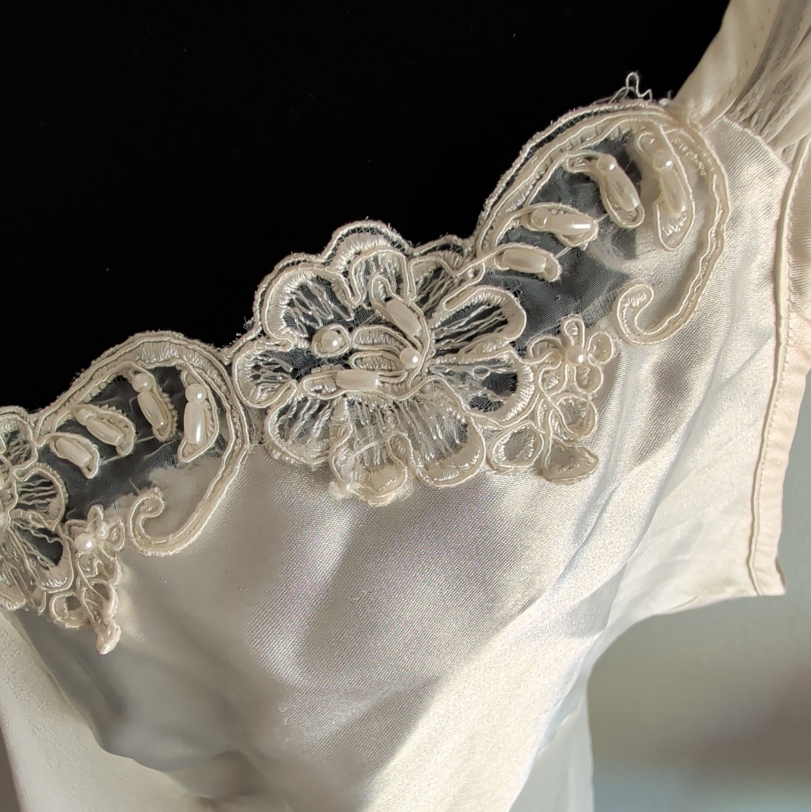 Secret Treasures Ivory Polyester Satin Slip Chemise Lace Trim Lingerie Size L