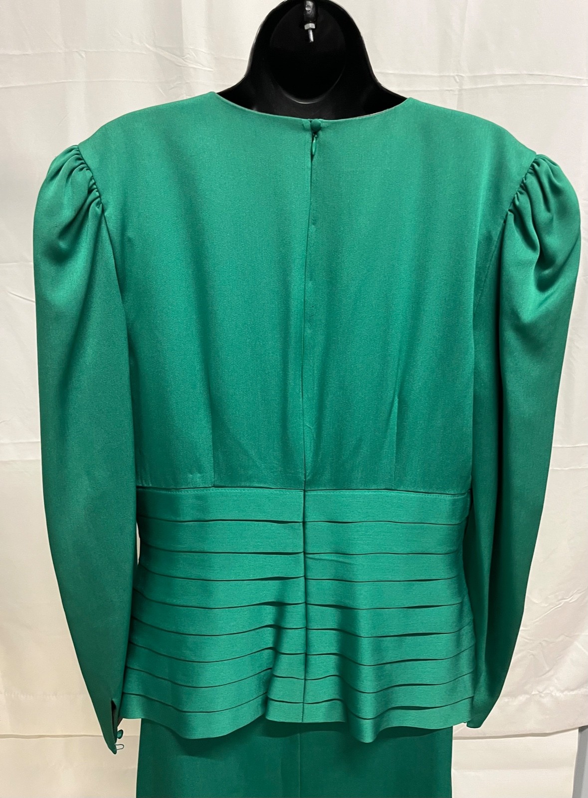 Vintage 80s Dynasty green 2PC Peplum Skirt Set by Rina di Montella Size 8