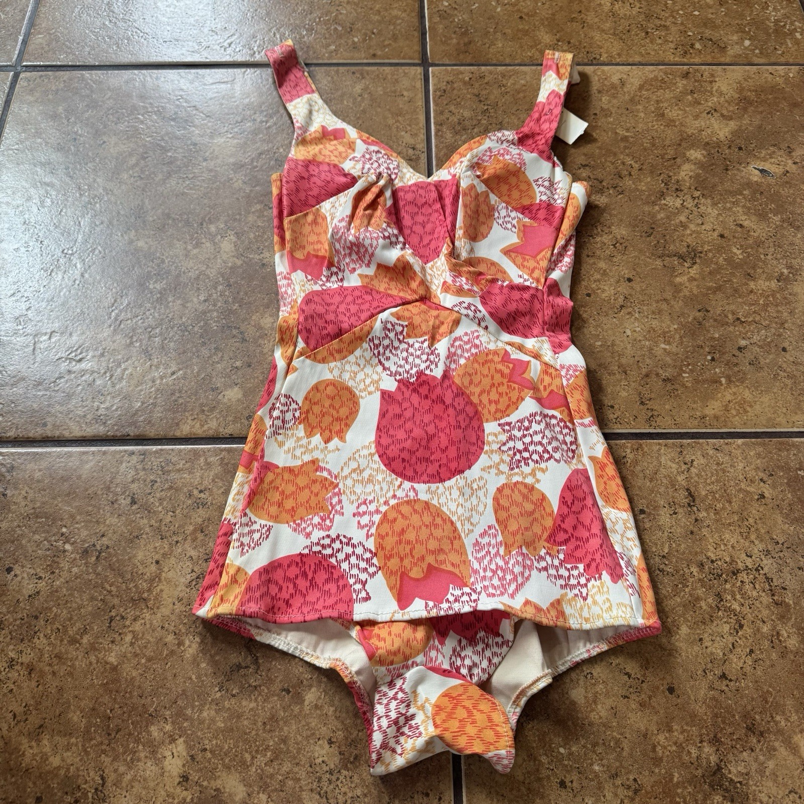 Vintage 1940s/1950s Pin-up Swimsuit Floral Deadstock NWT Marilyn Sz 34