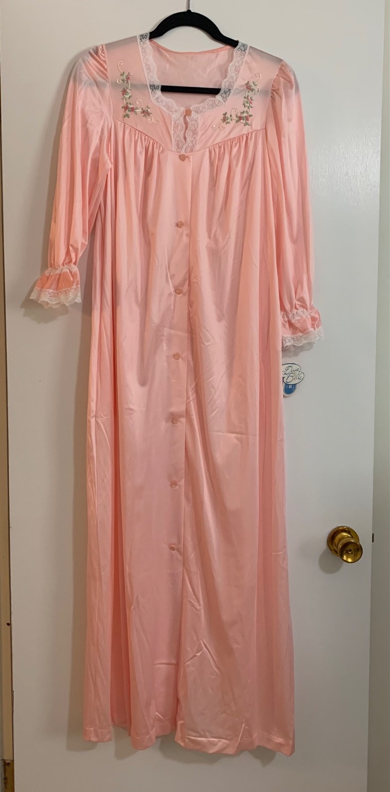 NWT Vintage Pink “Dixie Belle” Nylon Peignoir Robe w Lace Accents Maxi