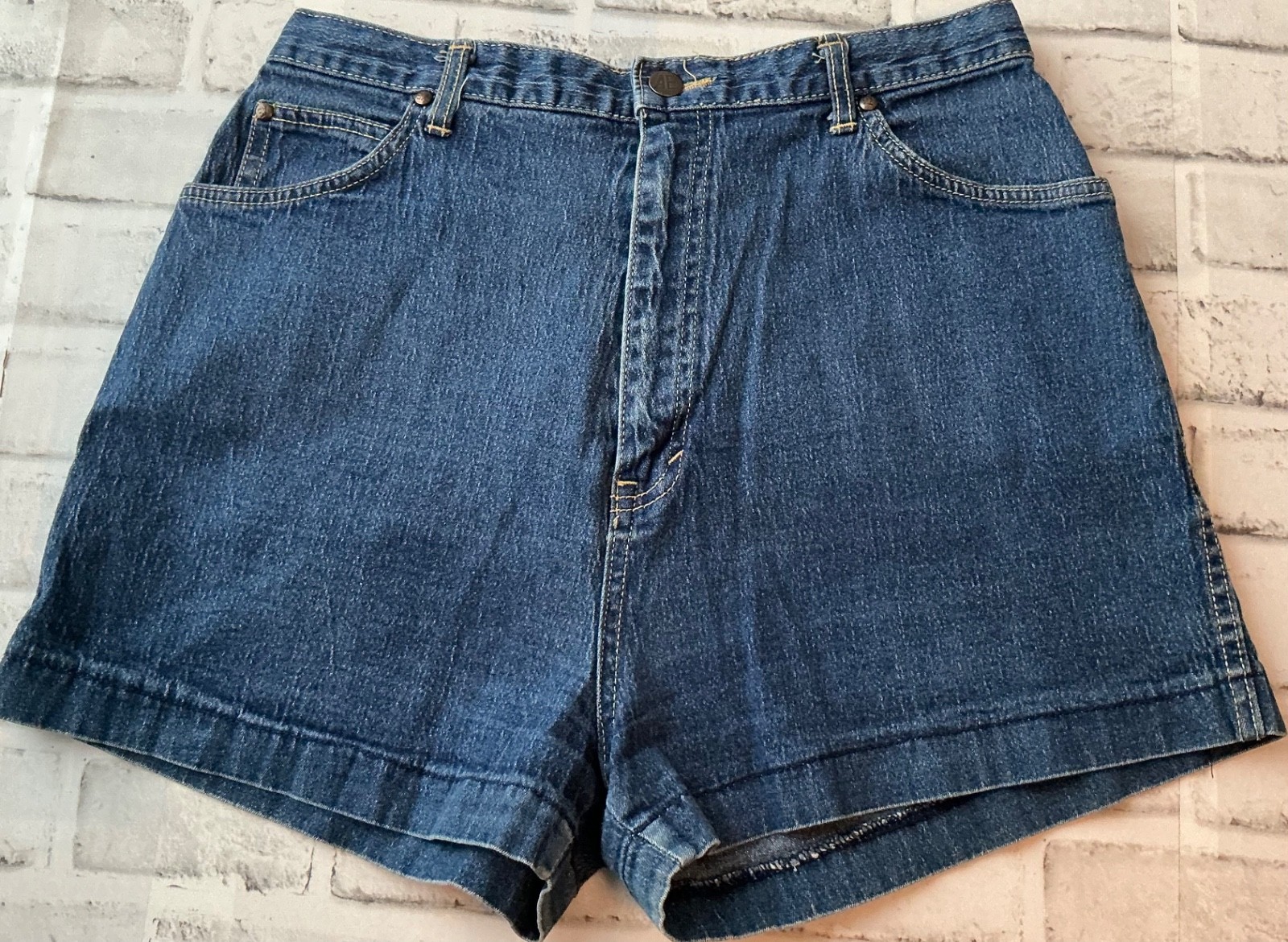 1970s Denim Girls Shorts 15/16 Waist 2&Prime; Inseam Classic Wash Jeans Vintage Japan