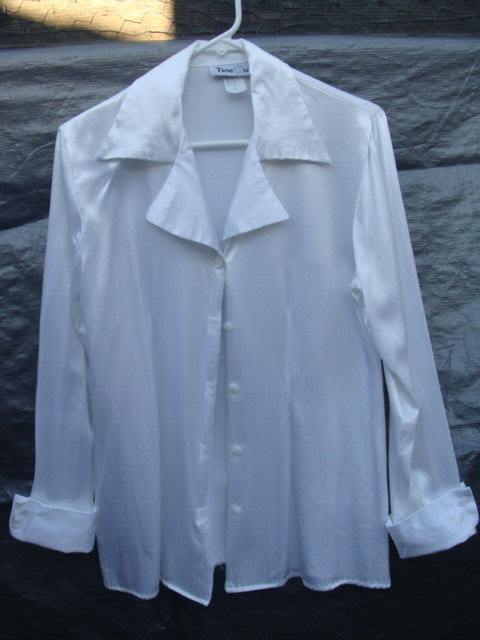 Vintage Time Out USA Women&rsquo;s White Blouse Acetate Rayon Silky Look Size Small