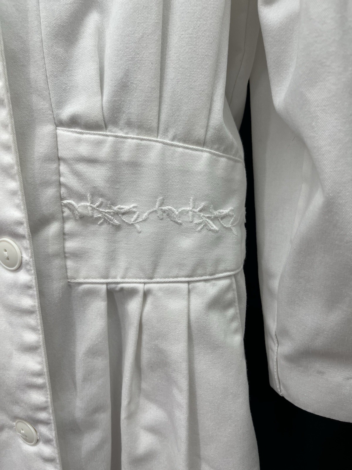 Vintage Peaches White Nurses Uniform Darted Waist Embroidery Pockets Sz L/XL