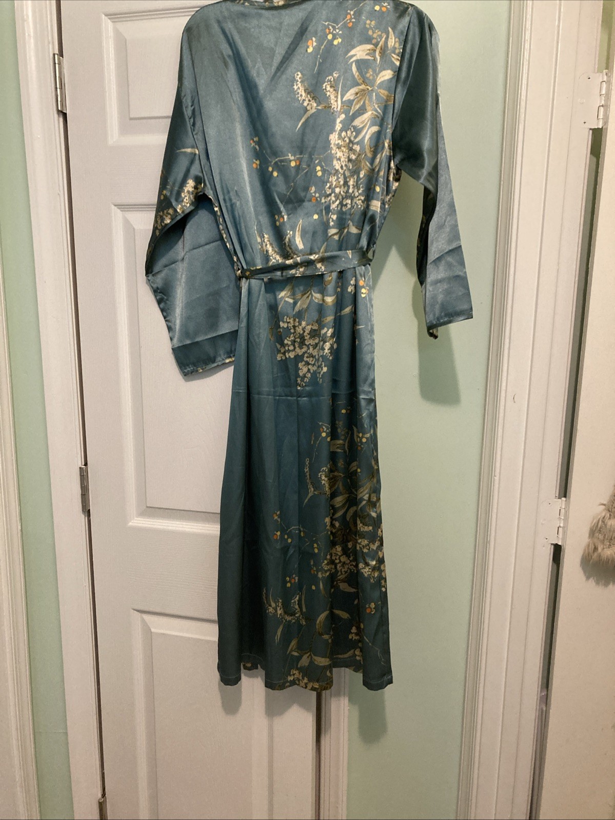California Dynasty Multicolor Blue 2 piece Floral Satin Robe W/ Tie Belt Size S