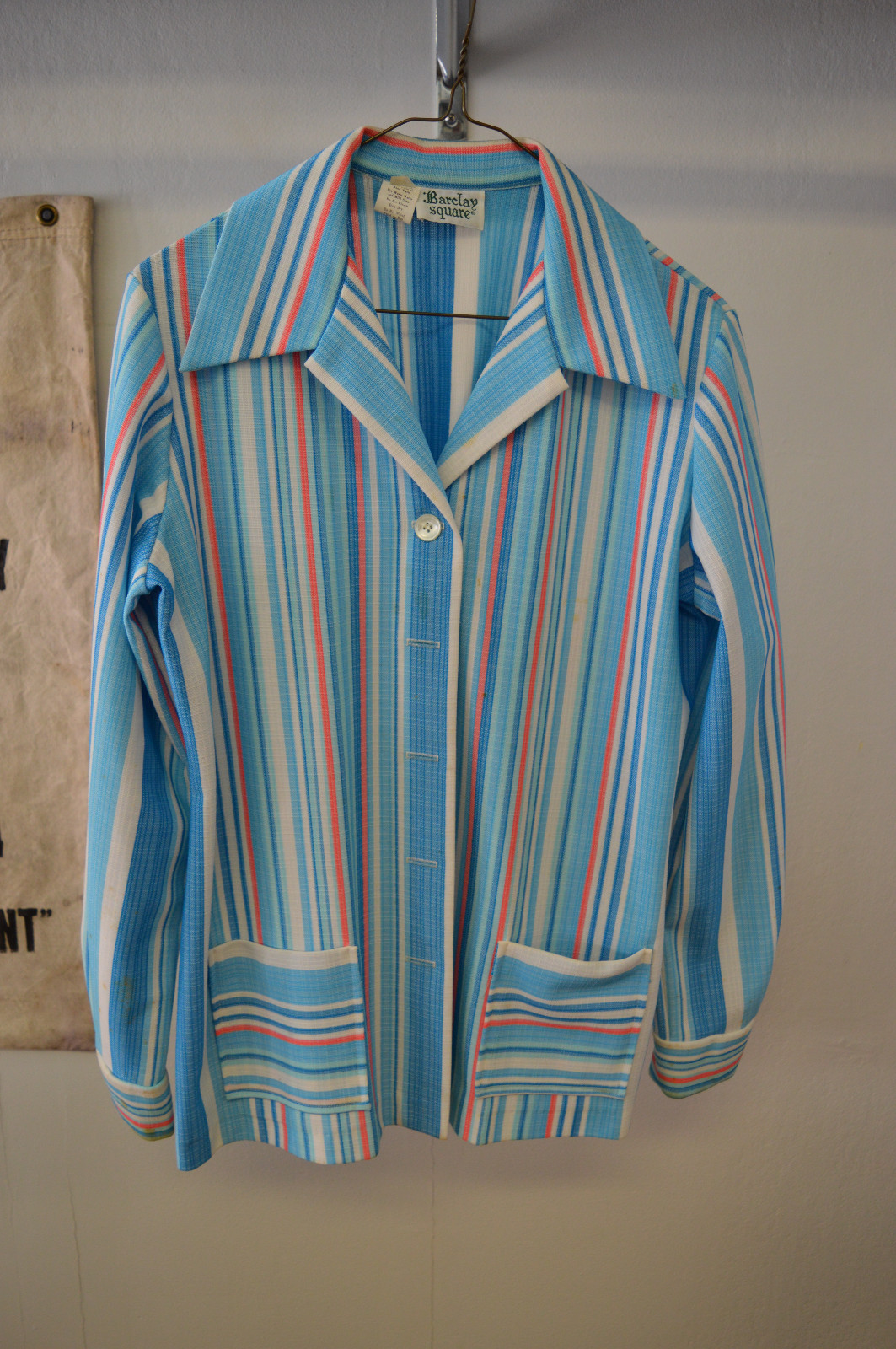 Vintage BARCLAY SQUARE Blue Pink Striped Polyester Button Down Shirt Size 15/16