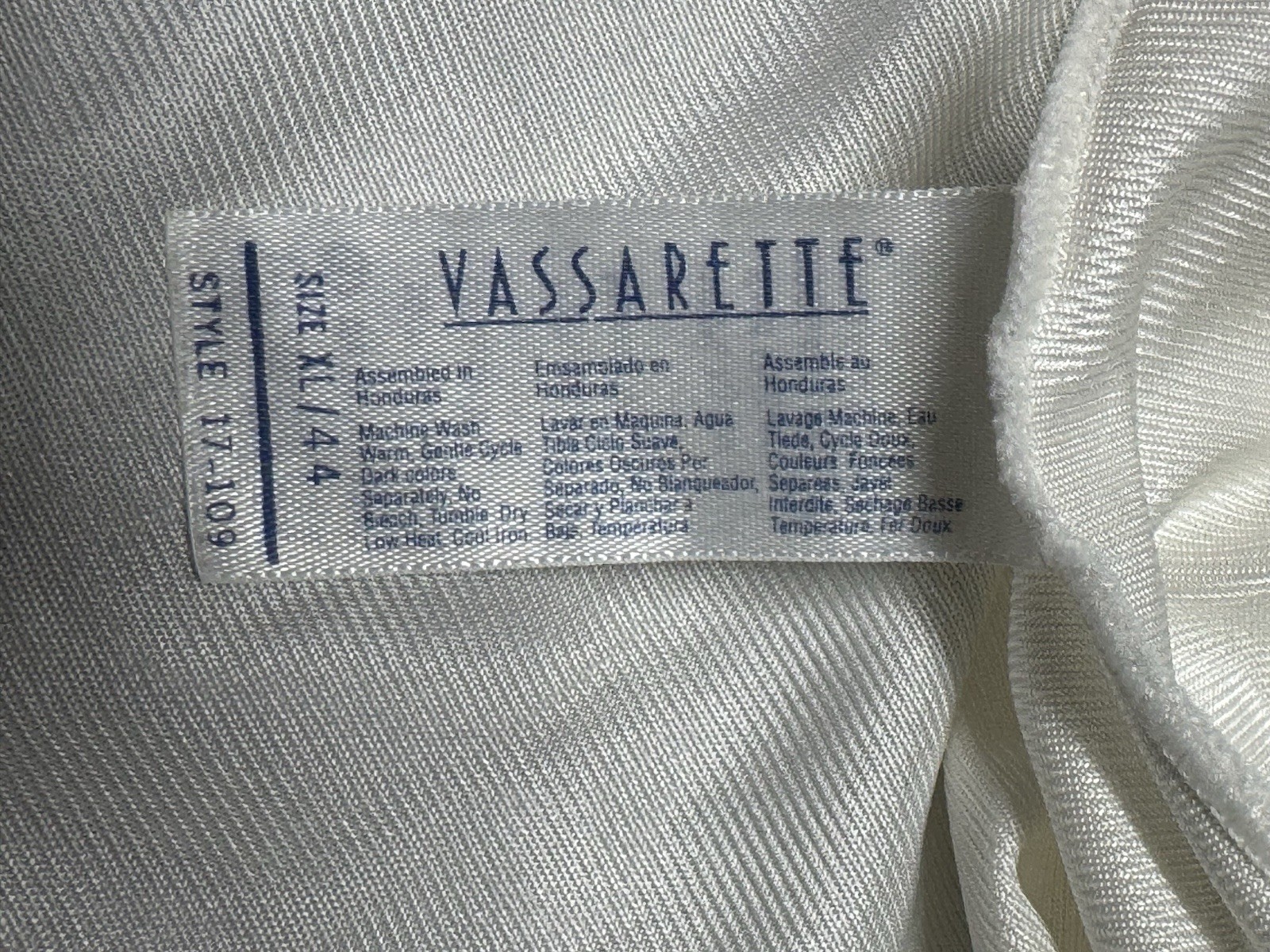Vtg VASSARETTE SILKY OFF WHITE nylon camisole Cami Fairy Whimsical 17-109 Sz XL