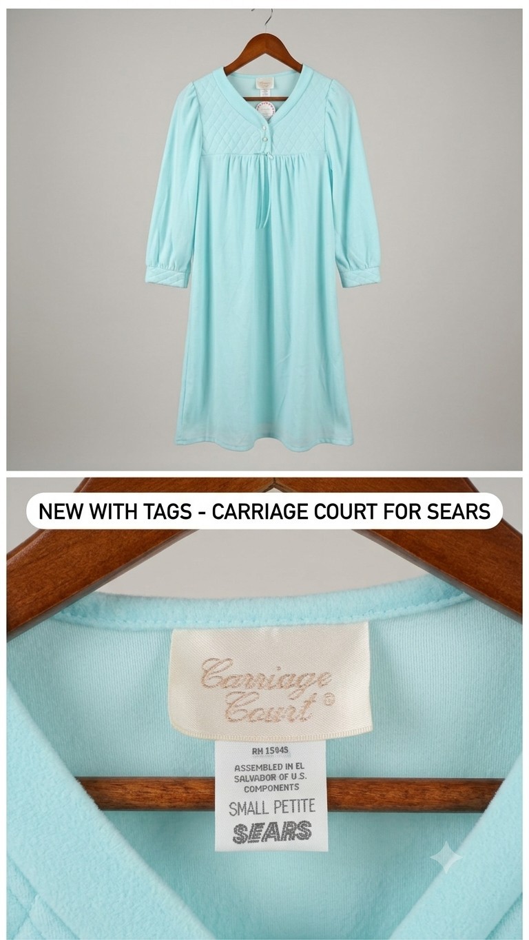 Carriage Court for Sears Women&rsquo;s Robe – Small Petite – Aqua Blue Vintage Cozy