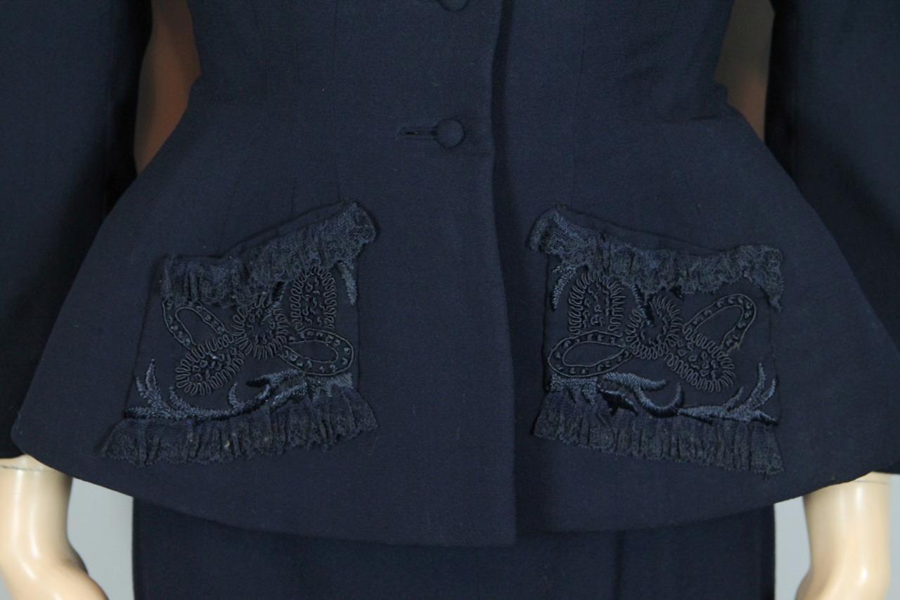 RARE Vtg 40s HATTIE CARNEGIE Navy 2pc Suit Blazer Jacket Pencil Skirt w/ Lace S