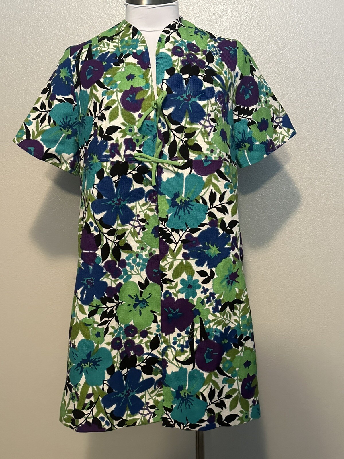 Vintage 1960&rsquo;s Edith Flagg MOD Floral Linen Canvas Pocket Jacket Duster Kimono