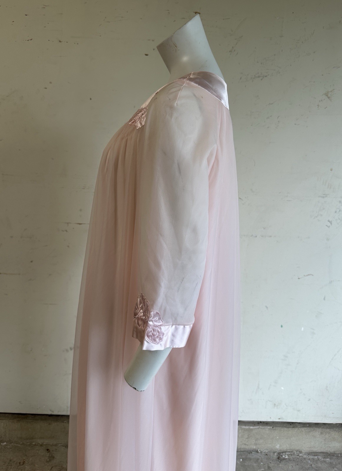 1960s Gossard Artemis Peignoir Robe Layered Chiffon Set Boudoir Old Hollywood