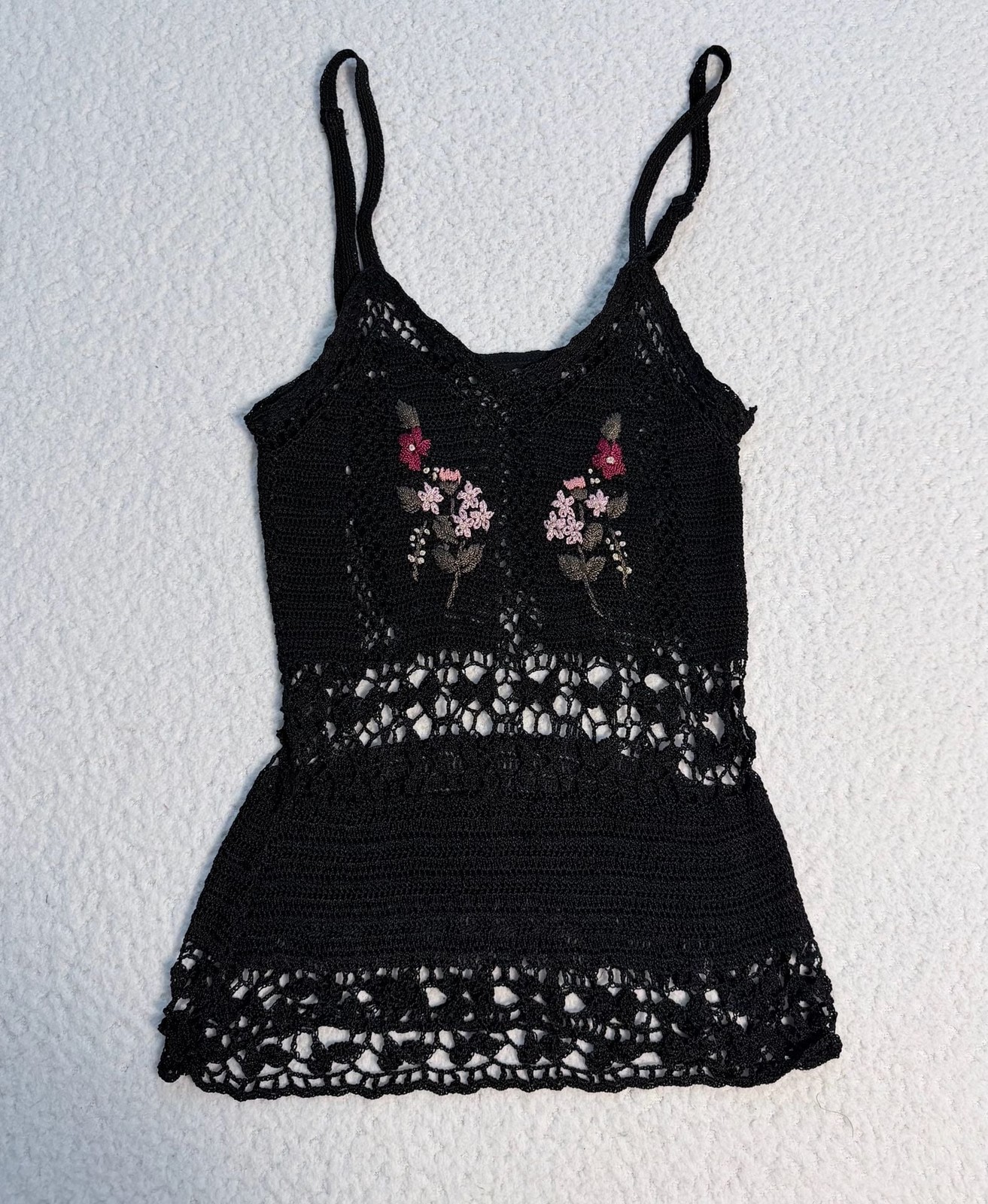 Vintage 90s/2000s Black Crochet Tank Top Floral Embroidery Adjustable Straps