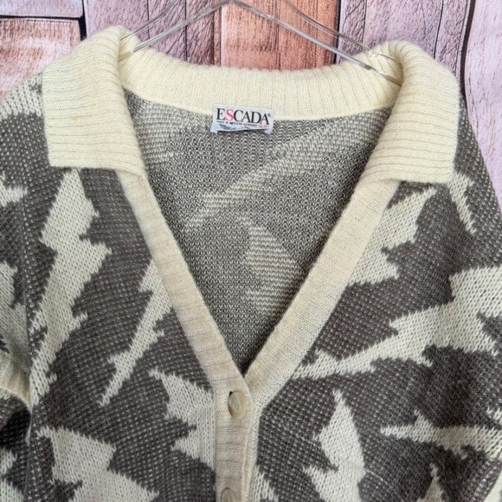 Escada Cardigan Sweater Vintage Lightning Alpine West Germany Cabincore Size 38