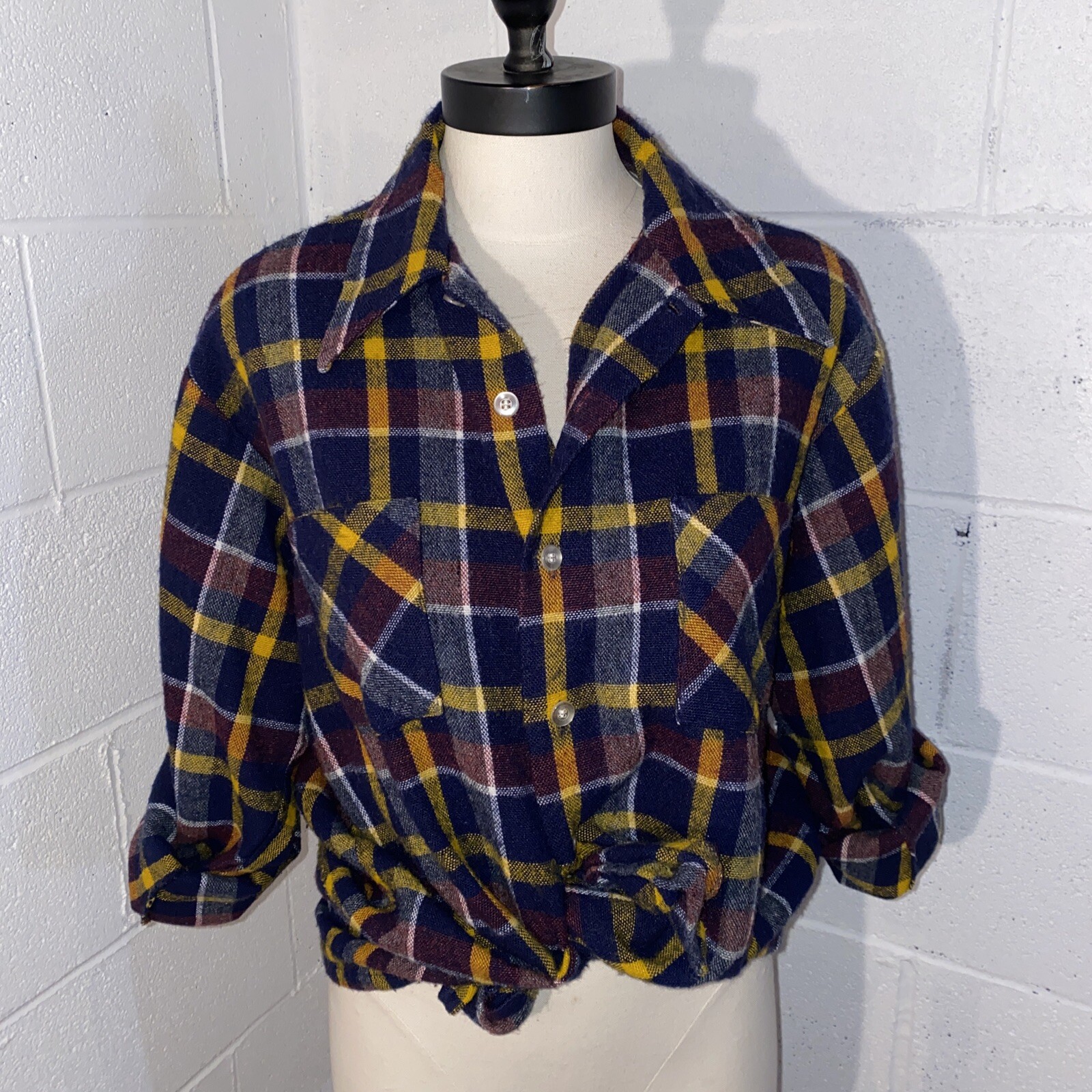 Vintage 1970s Plaid M/L Pinehurst plaid Retro camping bonfire Flannel Shirt A3