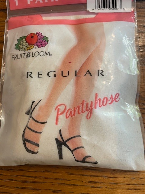 2 Vintage Pantyhose Fruit of the Loom & Leggs- Off White & Suntan Size B – NOS
