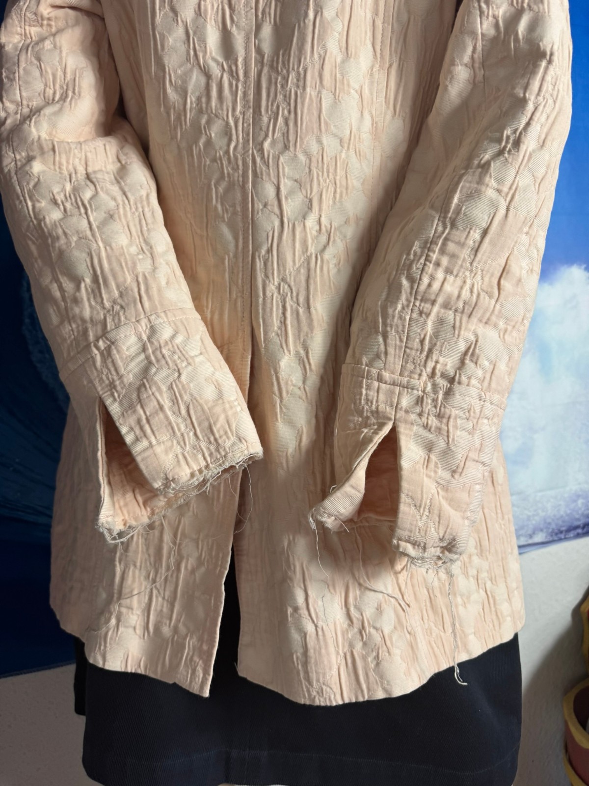 Soft pink brocade jacket with glitter buttons & belt – shabby chic size 40/42