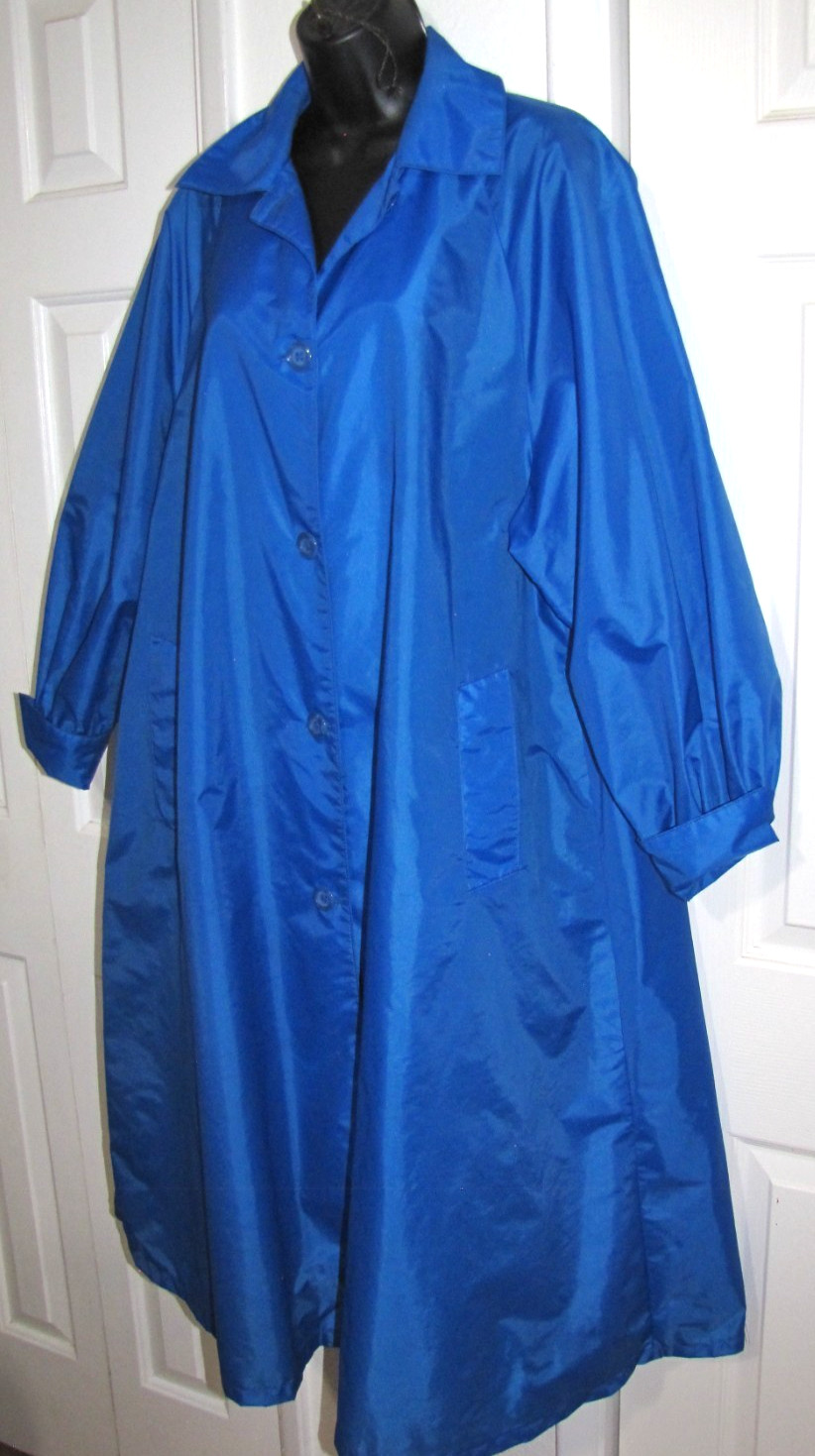 VTG Aqua Sheen Royal-Blue Button Raincoat Trenchcoat Packable Lightweight Wm S/M
