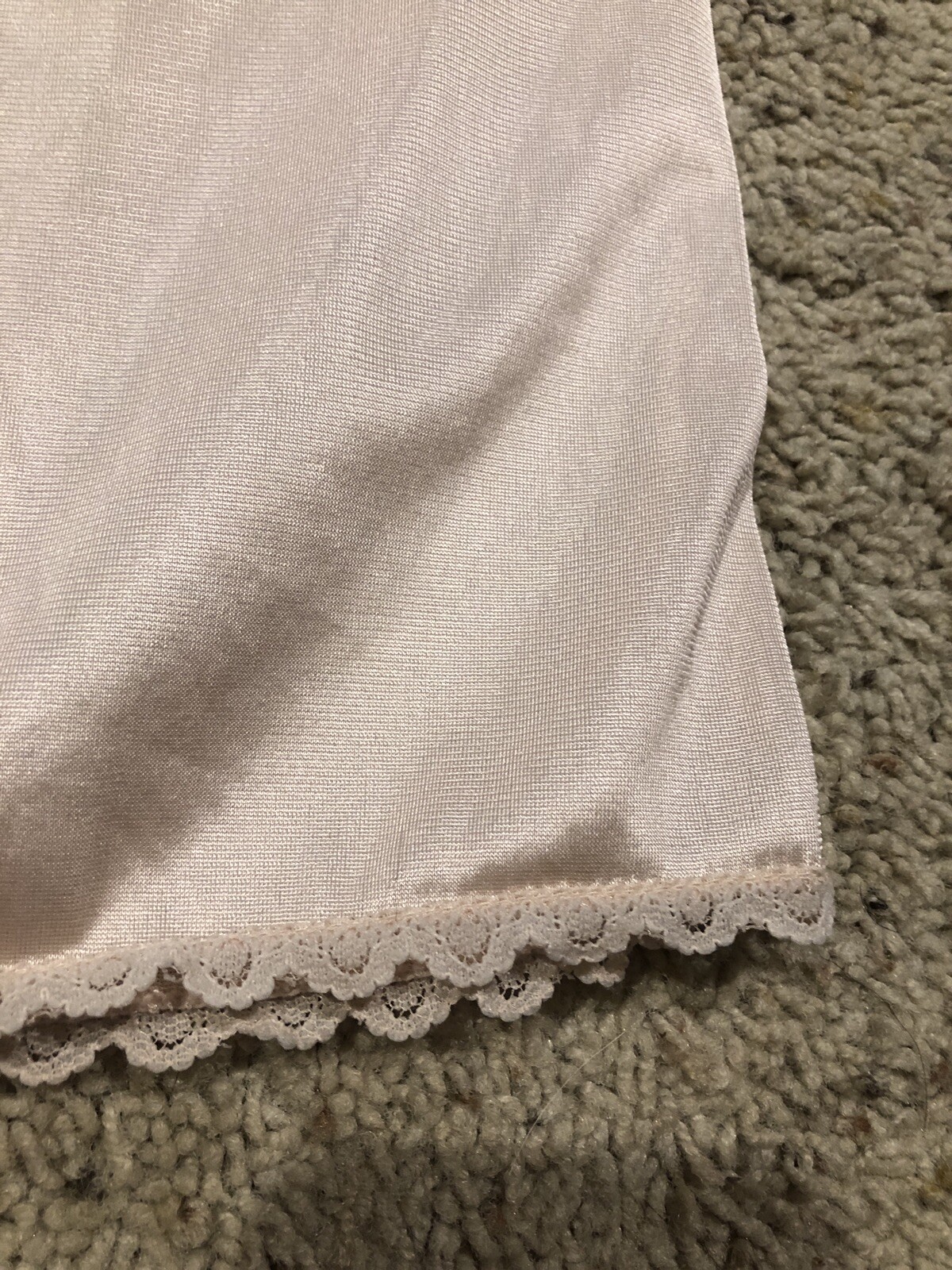 Vintage WARNER size Large 32&Prime; Long Half Slip #55300 Champagne-Beige Z22