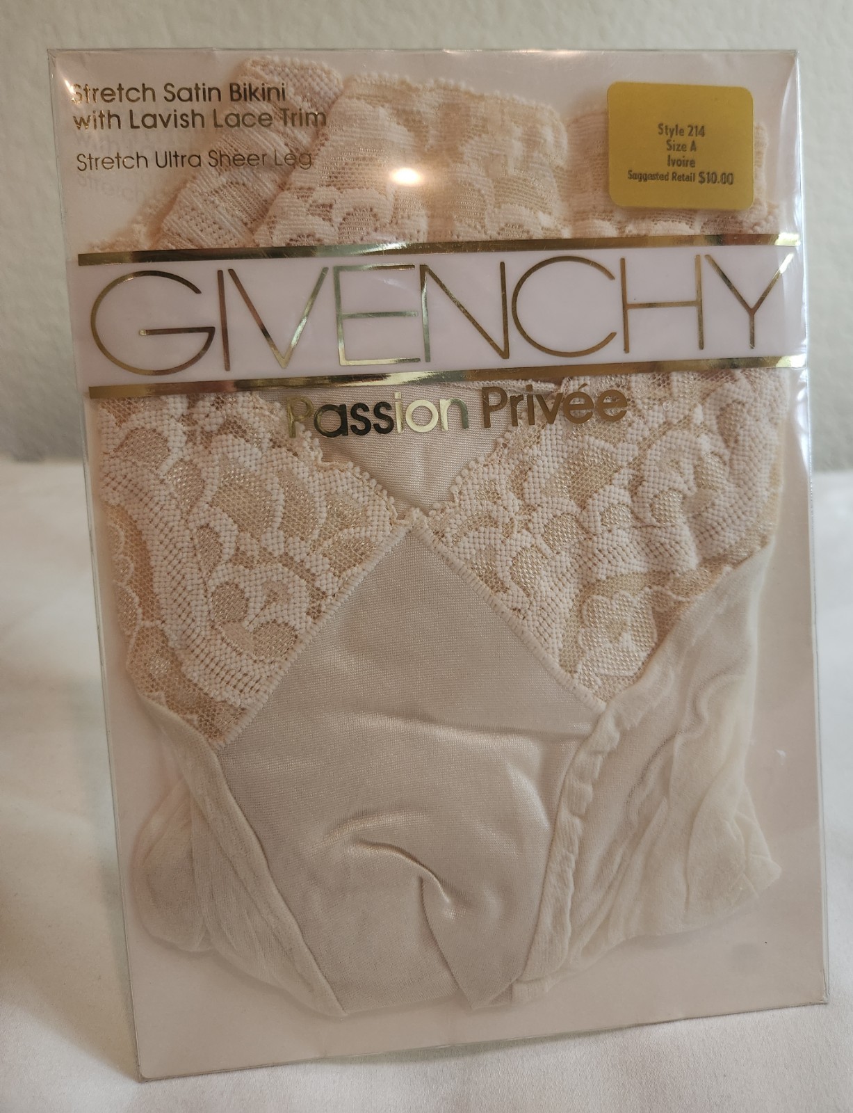 Vintage Bridal 1986 Givenchy Passion Privee Pantyhose Satin V-Bikini Panty NEW!
