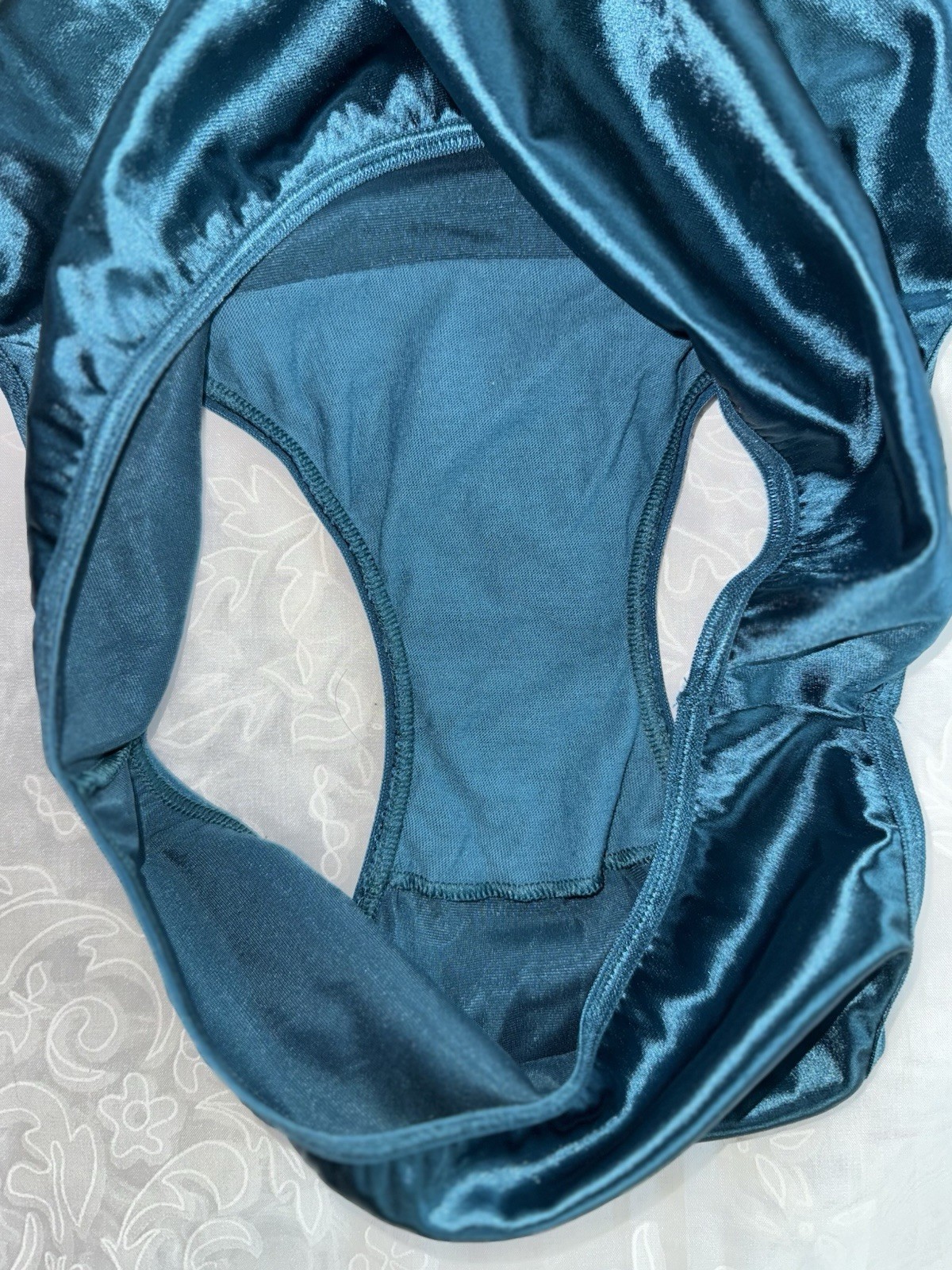 Vtg Vanity Fair Panties Second Satin High Cut Brief Pretty Peacock Blue Teal 6 M