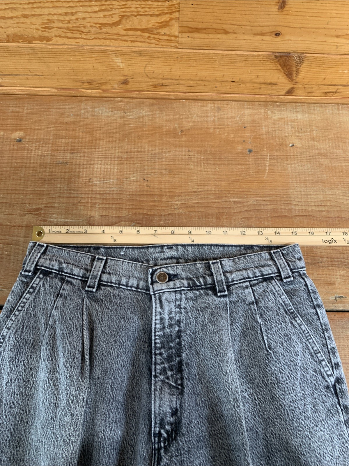 VTG Levis Silver Tab Black Acid Wash Pleated High Waist Jeans Size 30/34