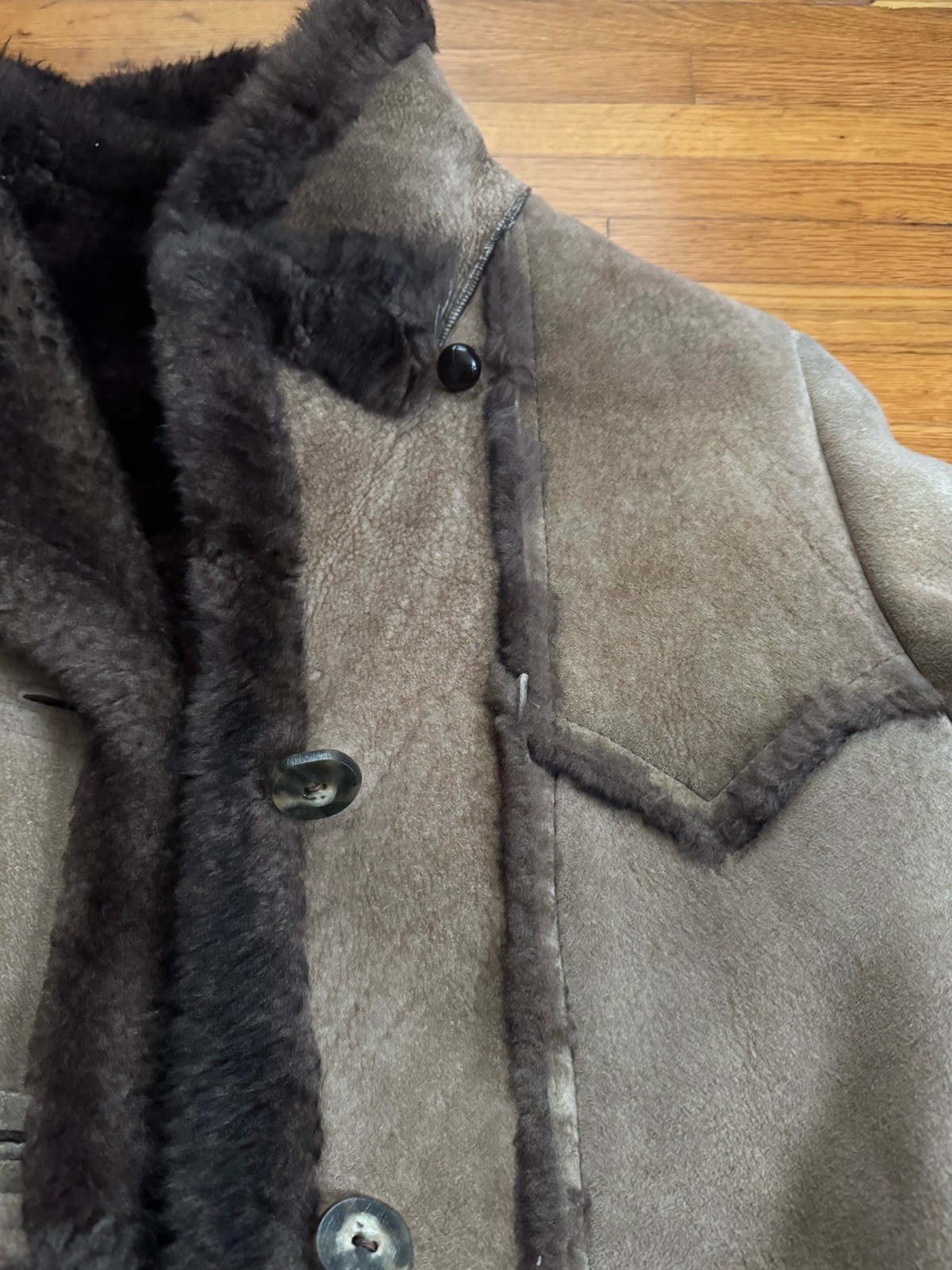 Wilsons Brown Suede Shearling Fur Coat Size 12, Vintage Style, Chest 42in