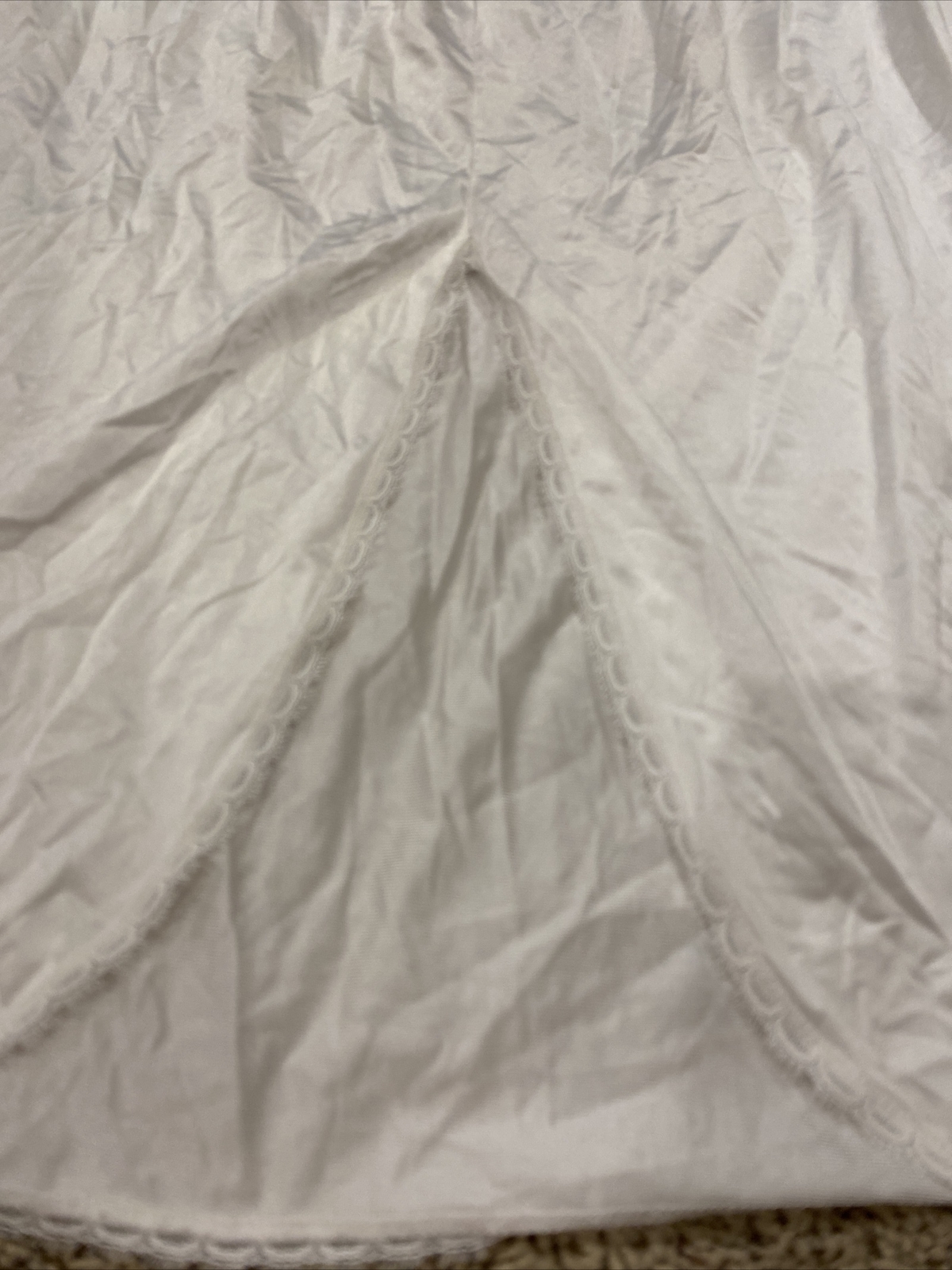 Vanity Fair White Half Slip Size Small 38 Measures 22-32 Waist 23.5 Inches Long