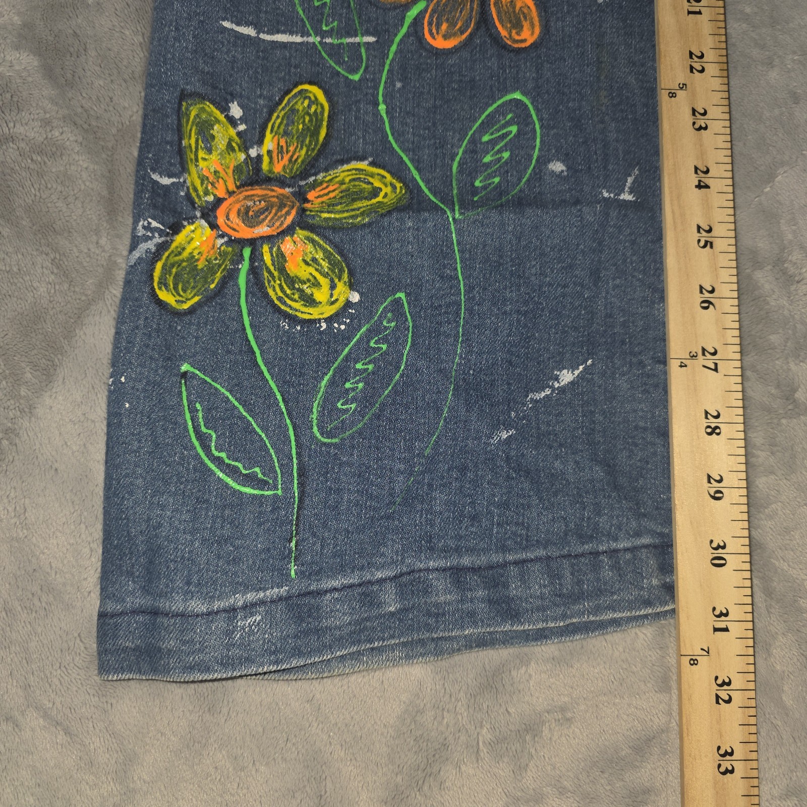 Vintage Levi’s 70s Orange Tab Pleated Front Painted Flowers Wide Leg 29W 31L
