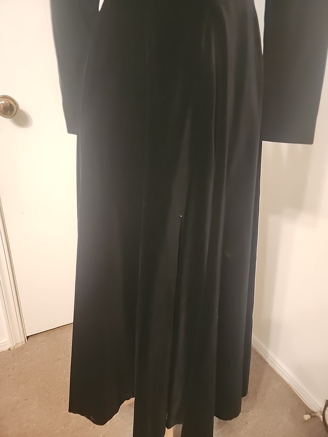 Vtg Laura Ashley Solid Black Velvet Victorian Sweetheart Neck Lined Dress Sz 4