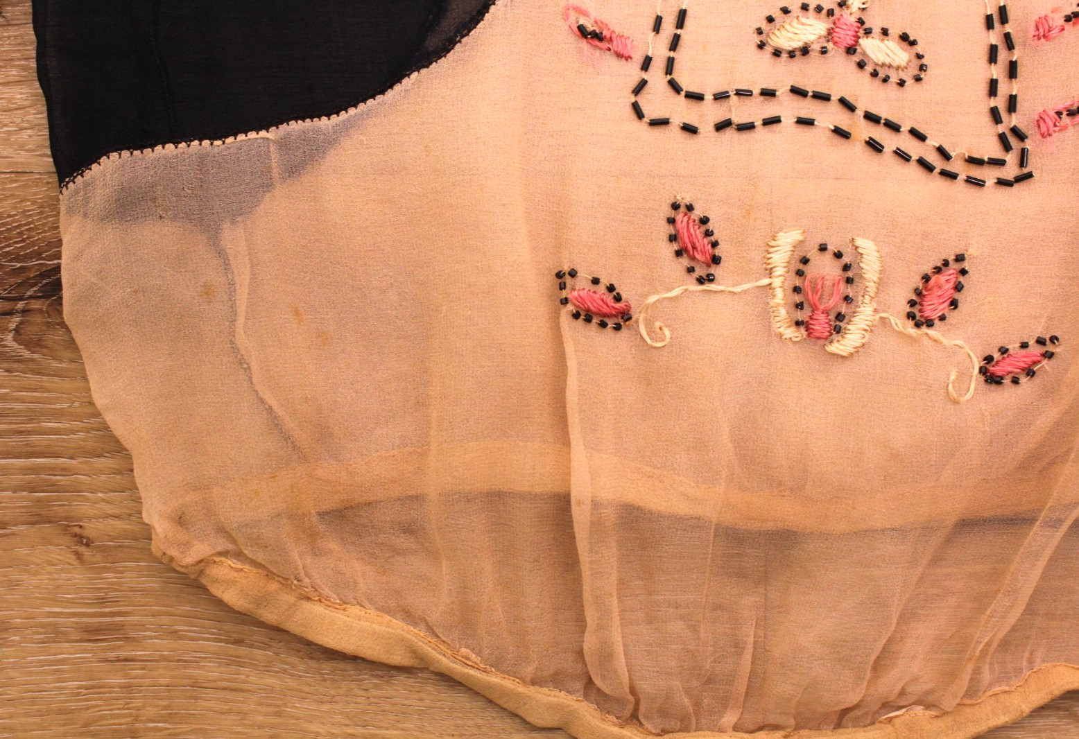 VTG Women&rsquo;s 20s Navy & Cream Sheer Embroidered & Beaded Blouse / Top S/M 1920s