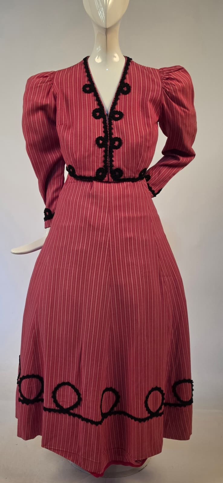EARLY EDWARDIAN PINSTRIPED PINK CASHMERE BLEND 2 PC DRESS W BLACK SCROLLWORK