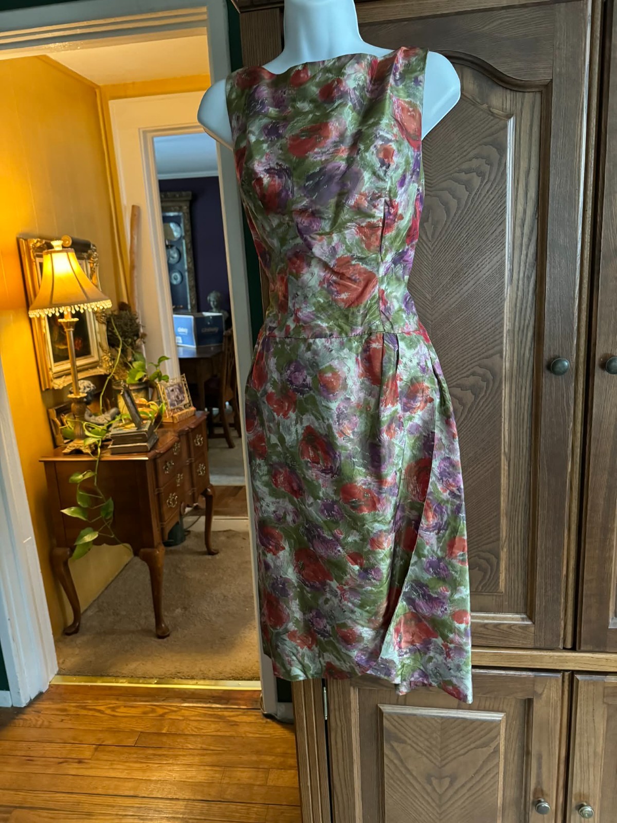 VINTAGE 50&rsquo;s, 60&rsquo;s DRESS IN FLORAL CHIFFON OVER LINER. MARDI GRAS NEW YORK.