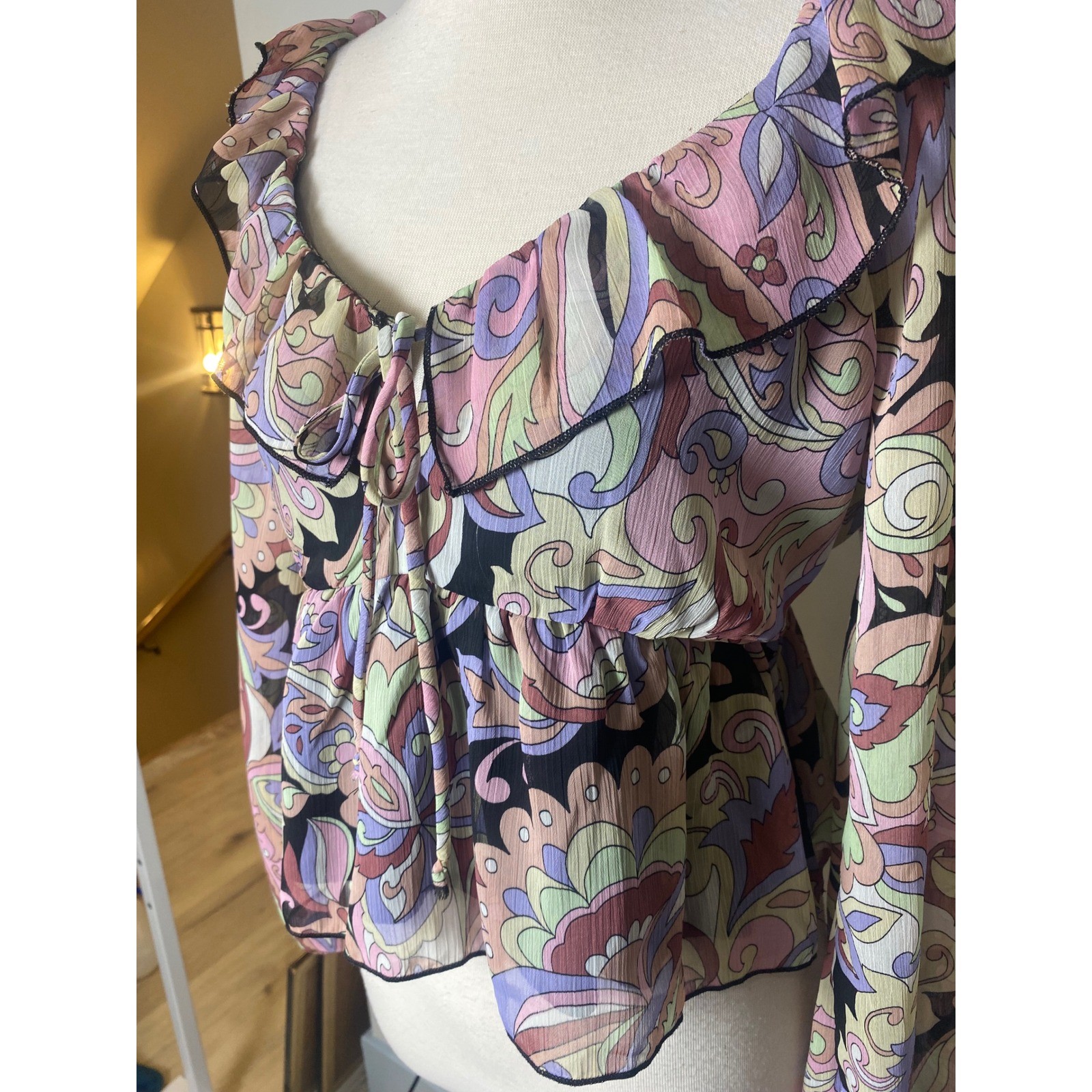 Vintage 90&rsquo;s Y2K Evolutionary Ruffled Cropped Shirt Women&rsquo;s M