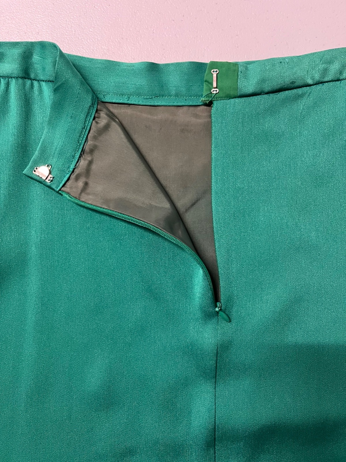 Vintage 80s Dynasty green 2PC Peplum Skirt Set by Rina di Montella Size 8
