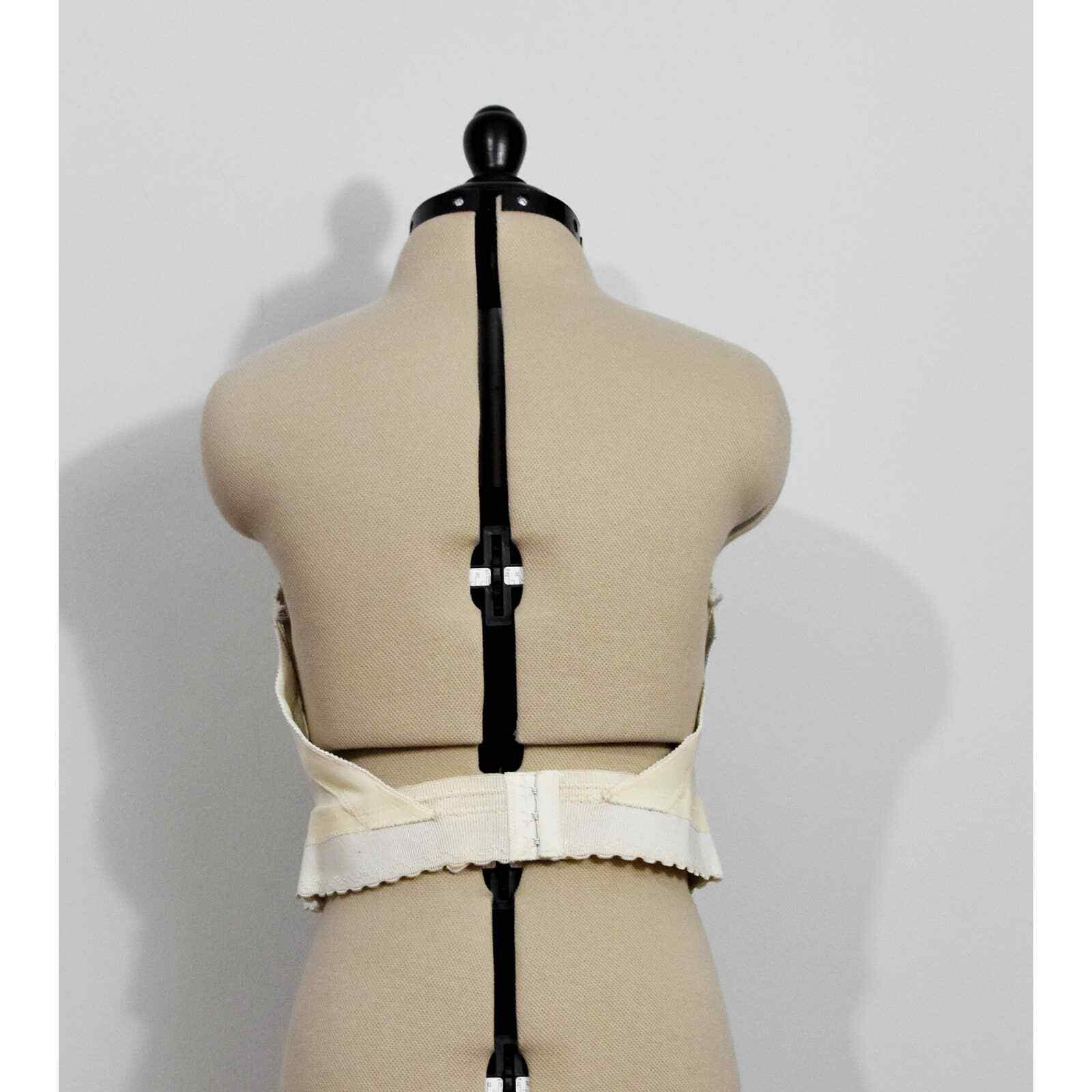 BackLess by Young Smoothie The Strouse Adler Co 70s Backless Bra
