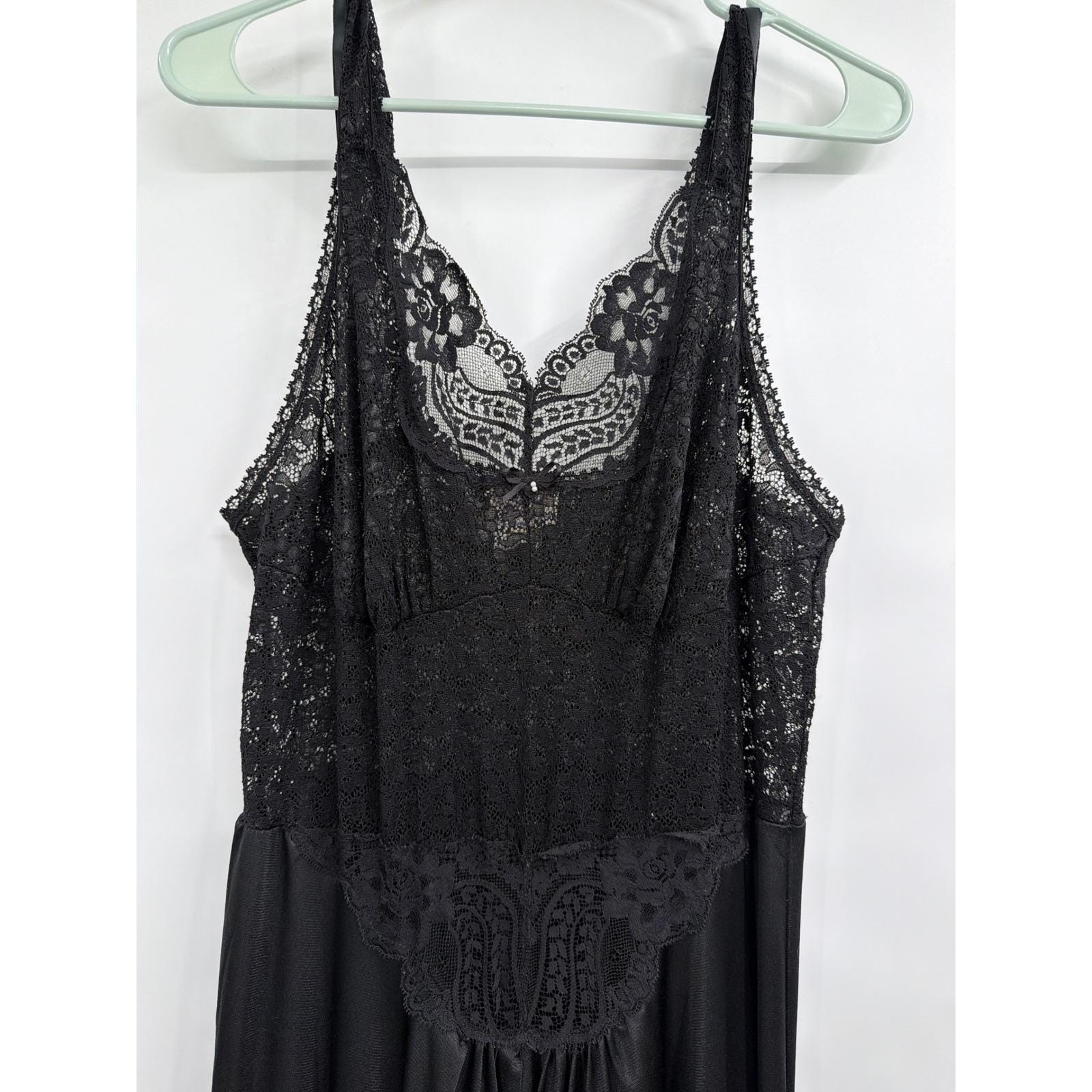 Intimate Attitudes Black Lace Maxi Nightgown Vintage 1X Whimsigoth Dark Fairy