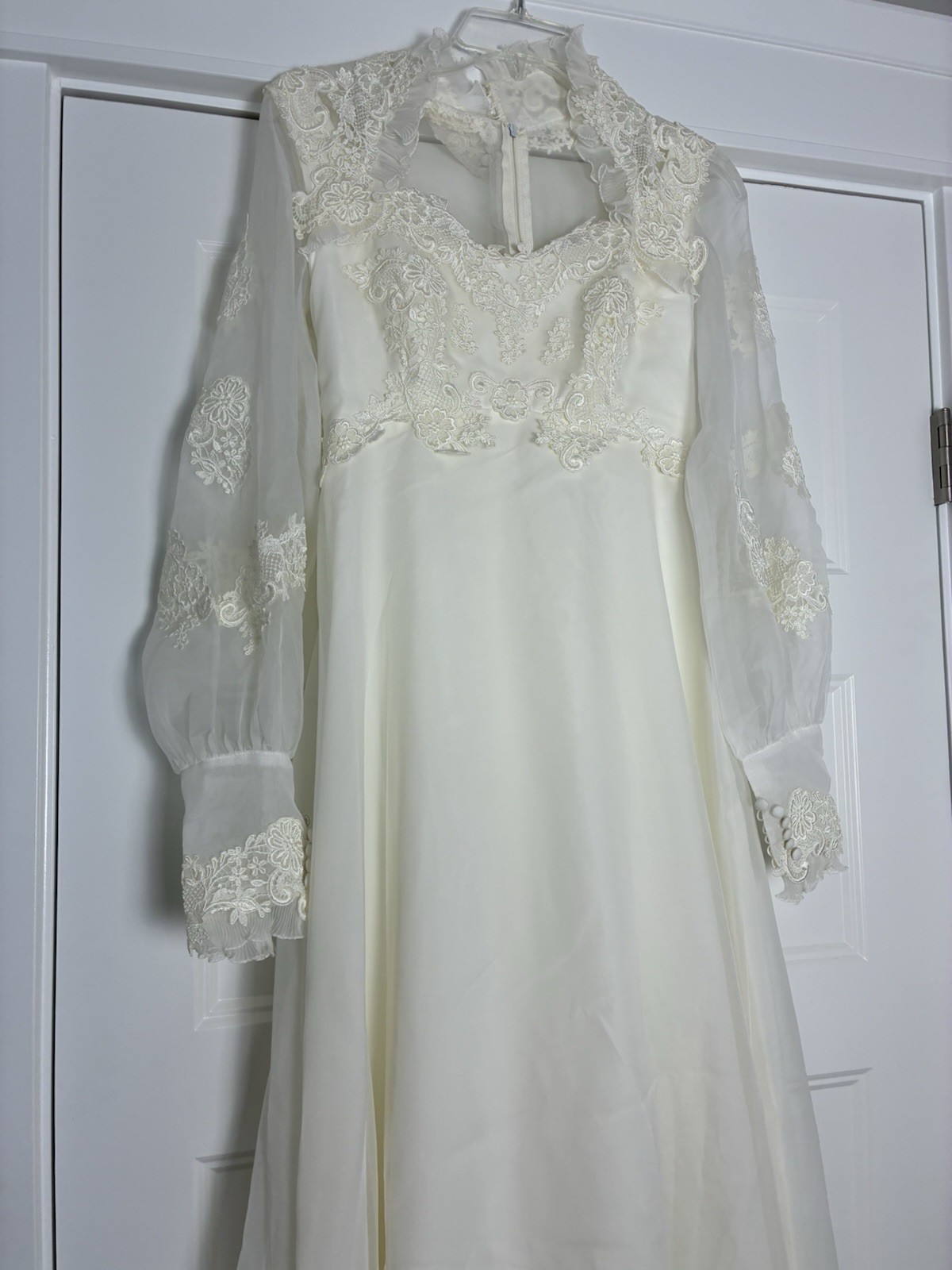 VTG ILGWU Victorian Wedding Dress Gown Sweetheart Neck with Train/Veil 8 Ivory