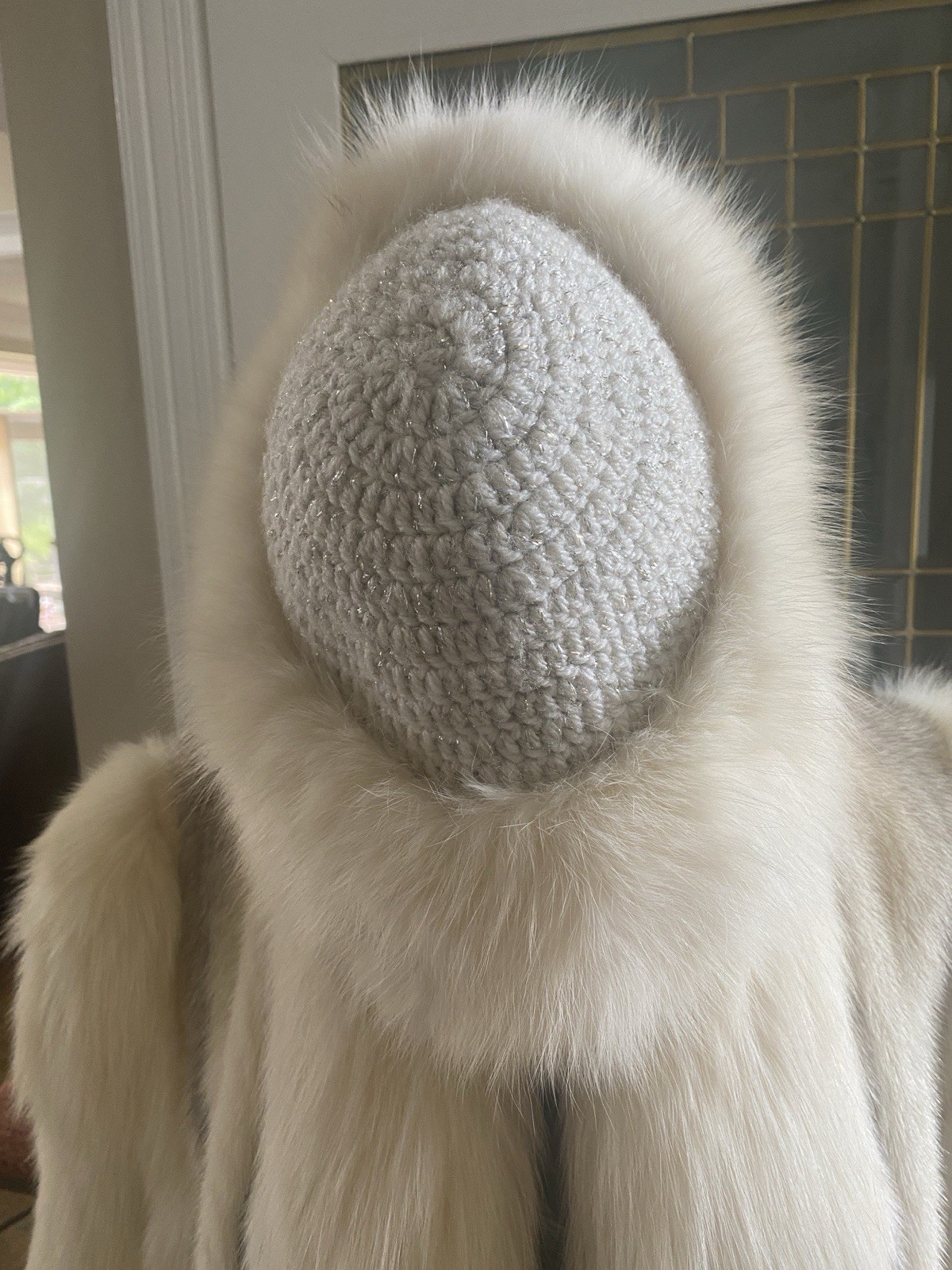 Winter White Full Length Female Mink Coat/Fox Tux Front And Sleeves /W Mink Hat