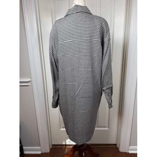 Bill Blass Vintage 90s Houndstooth Knit Shirtdress Black White Gold Button Sz 12