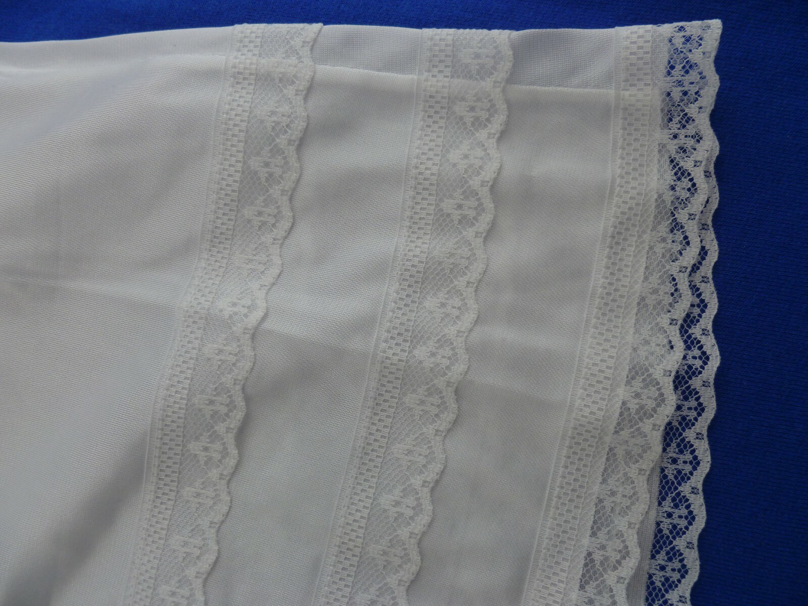 Dixie Belle 29&Prime; Nylon Half Slips (77013 Tall)