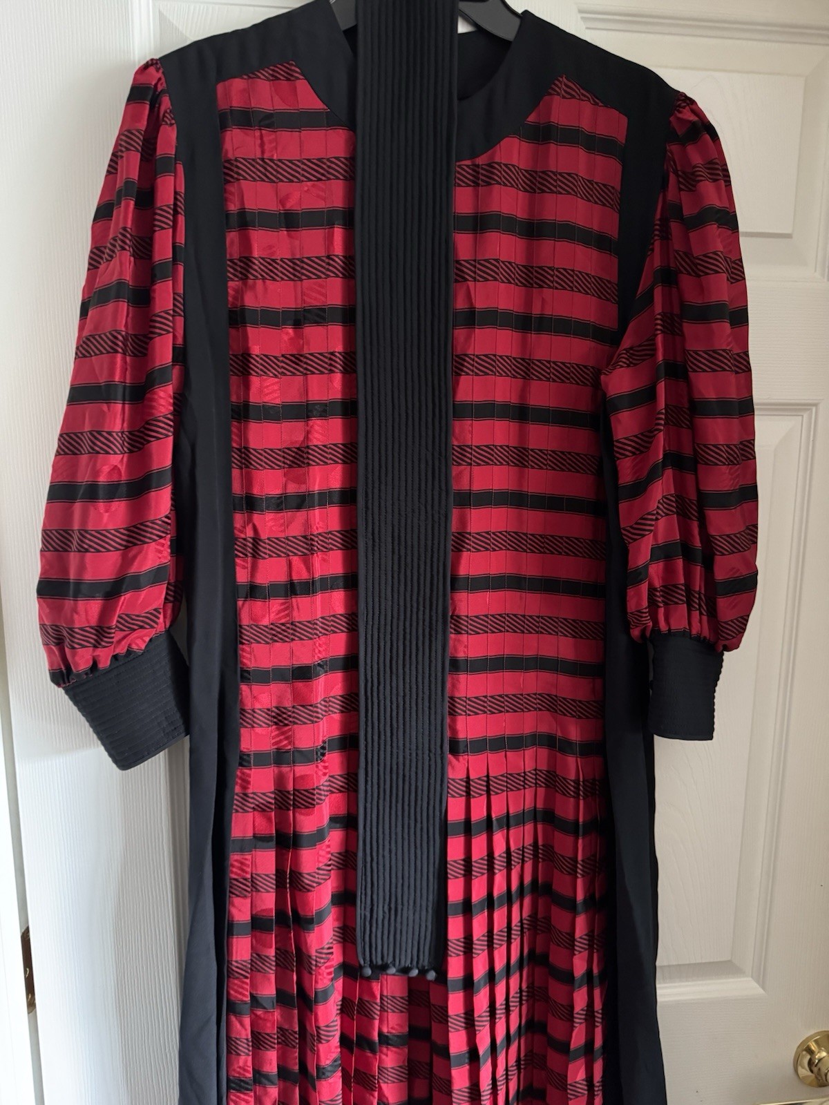 Vintage Aurora Ruffolo Custom Made Silk Satin Black/Red Pleated Dress Size 10/12