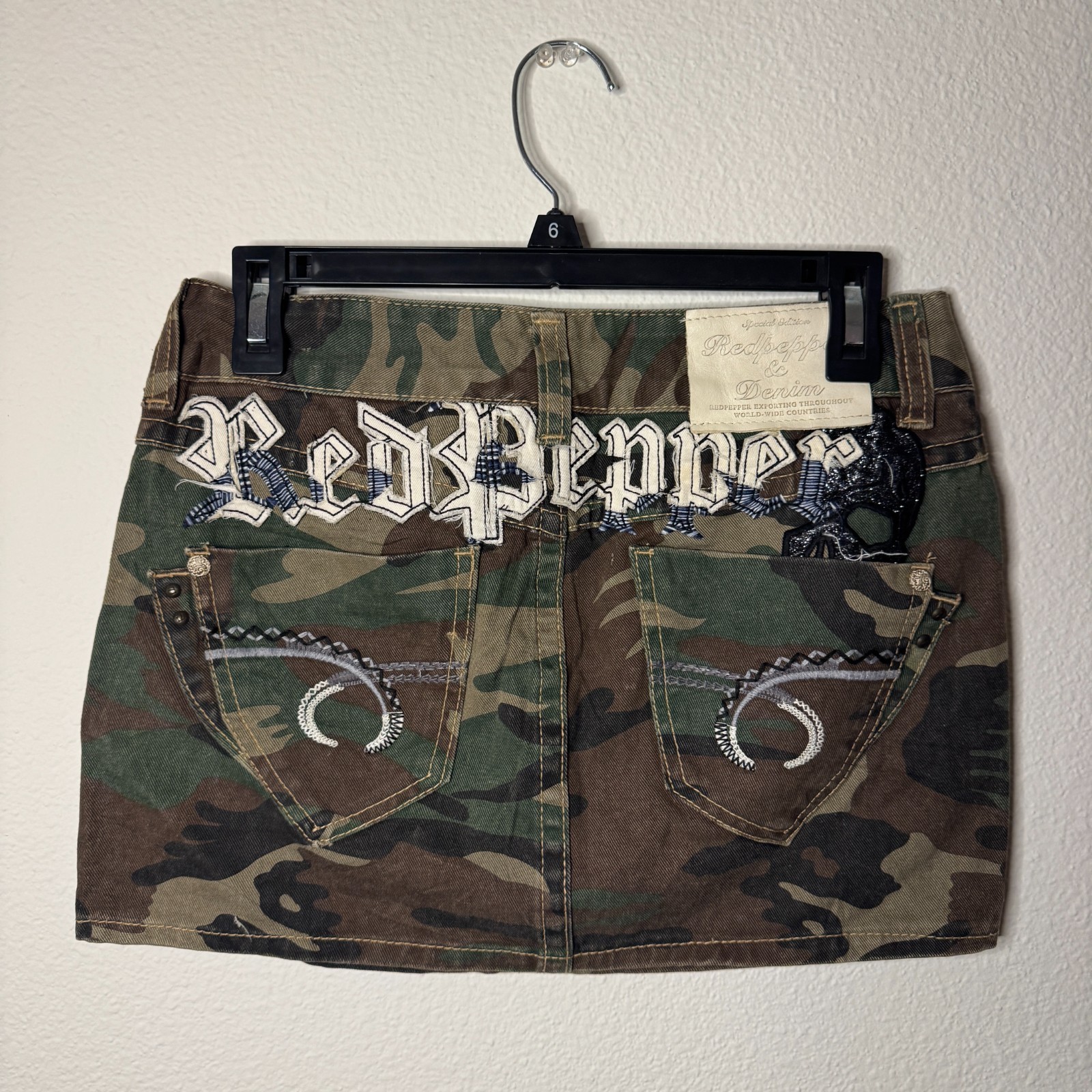 Rare Vintage Red Pepper Denim Camo Skirt Archive Gold Tag Sz 26 Y2K Embroidered