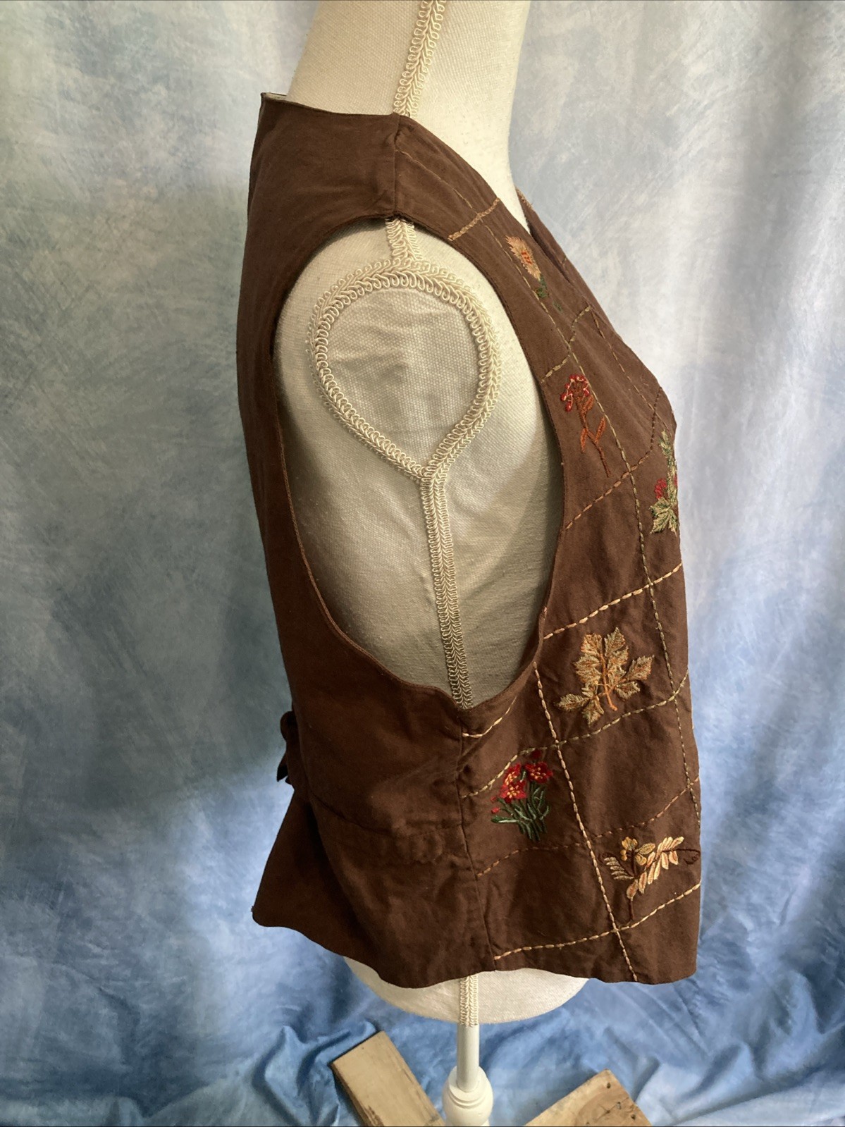 Vtg 90s Casey & Max Embroidered Vest Floral Brown Linen Cotton Cottagecore Fall