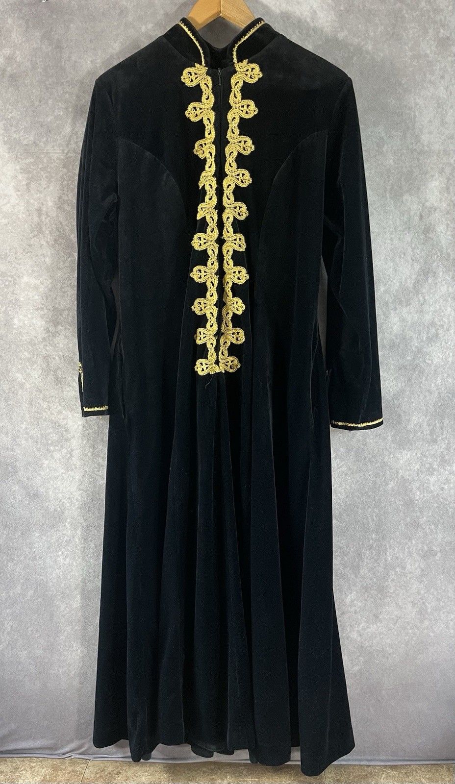 David Brown California Velvet Gown Women XS Black Gold Soutache Vintage Hostess